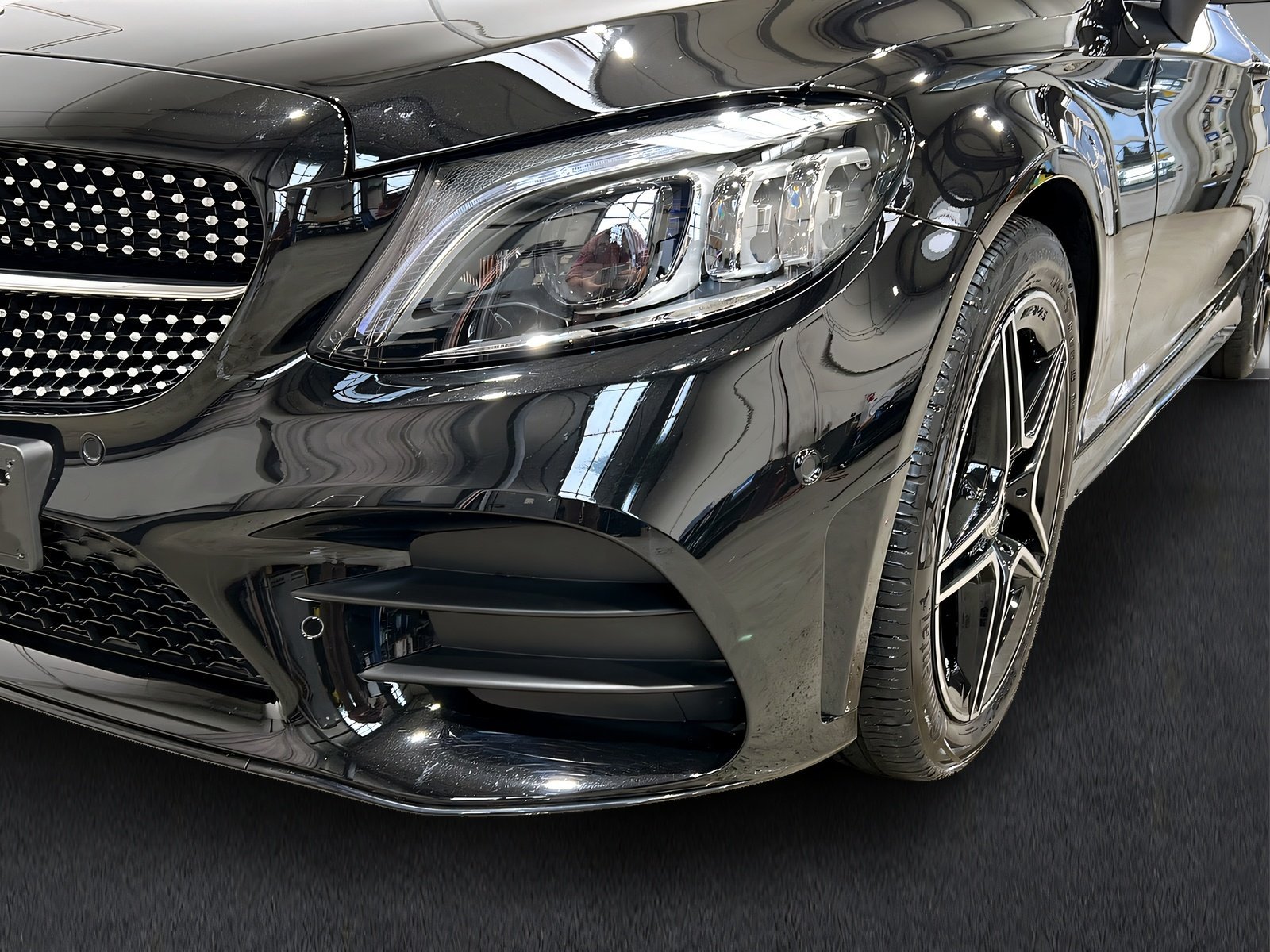 C 200 Coupé AMG+MULTI+DISTRO+NIGHT+Kamera+Pano Bild 3