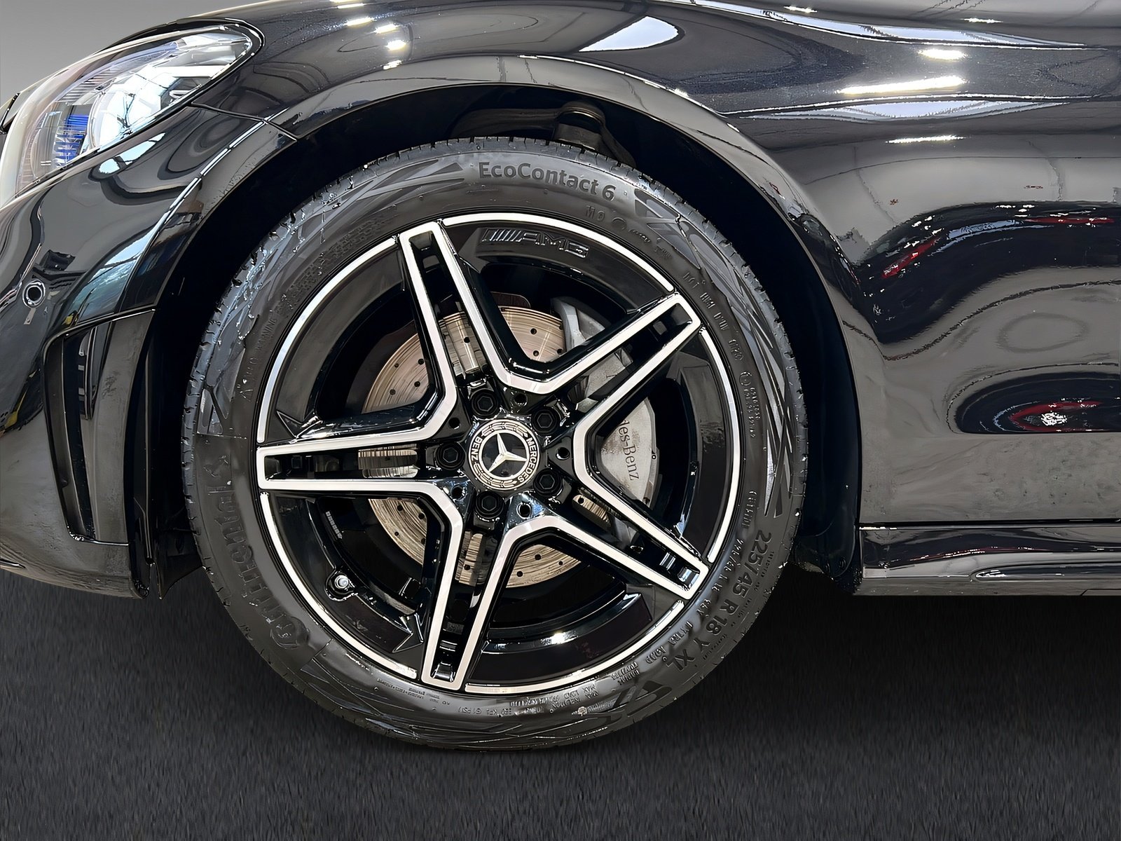 C 200 Coupé AMG+MULTI+DISTRO+NIGHT+Kamera+Pano Bild 4