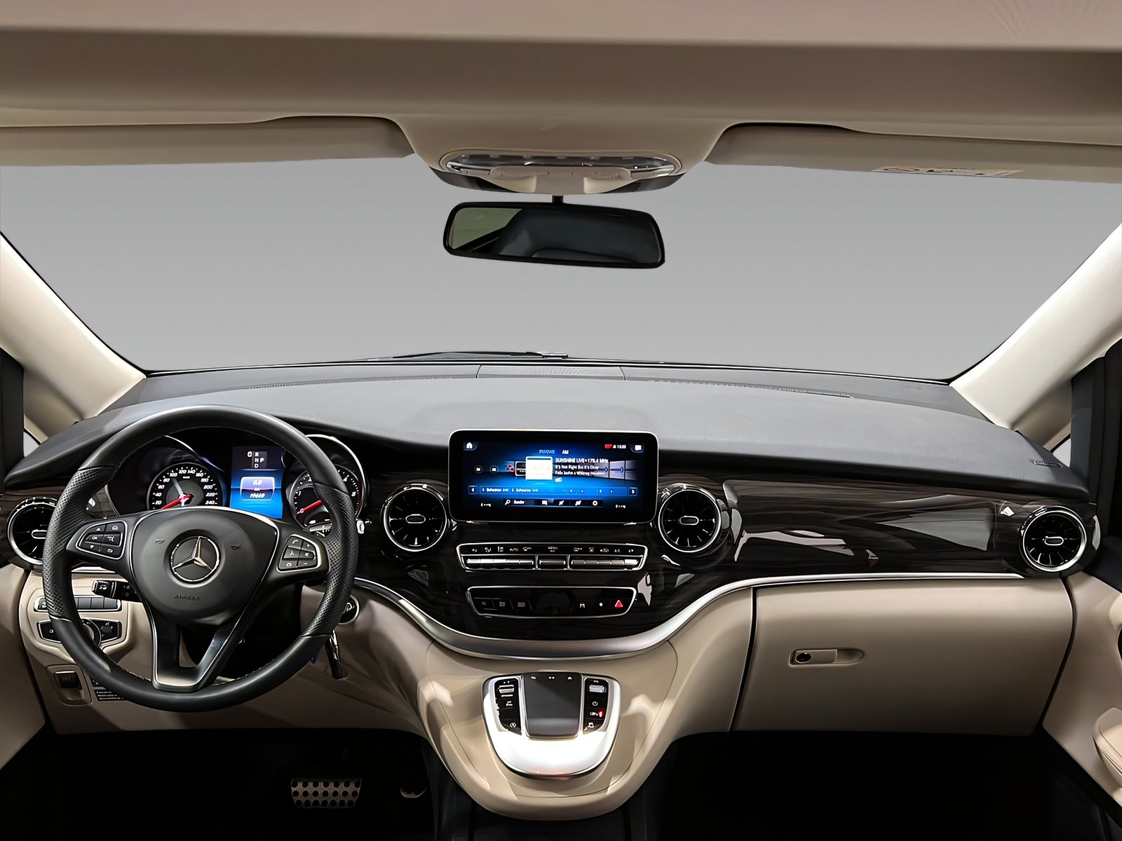 Marco Polo 300 d 4M DISTRO+EASY-UP+TotW+AHK+360° Bild 11