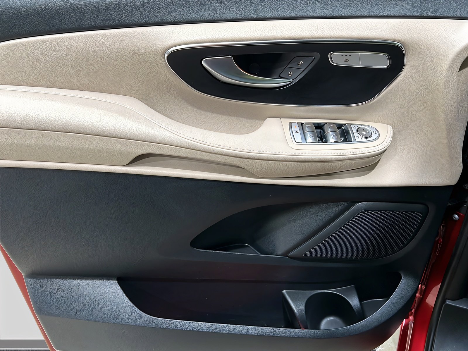 Marco Polo 300 d 4M DISTRO+EASY-UP+TotW+AHK+360° Bild 15