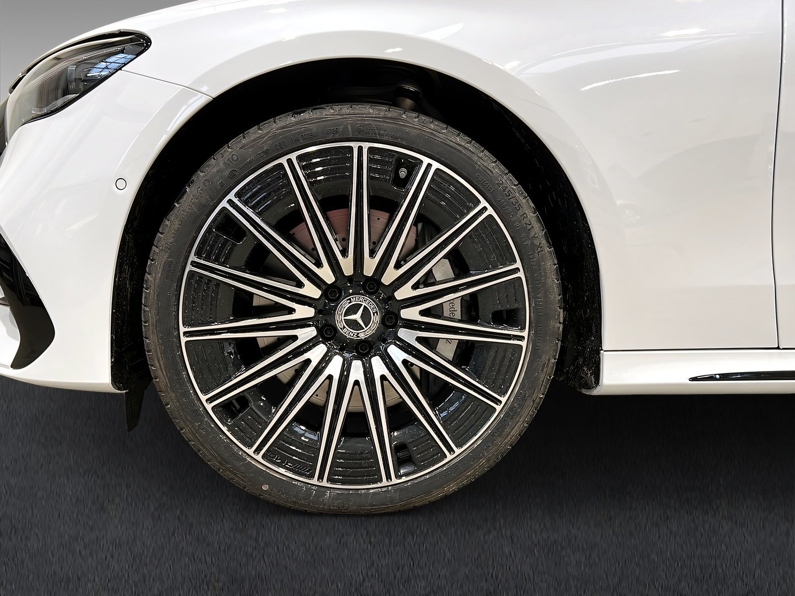 E 450d 4M AMG+DIST+Superscreen+Burm+Pano+AHK+360 Bild 7