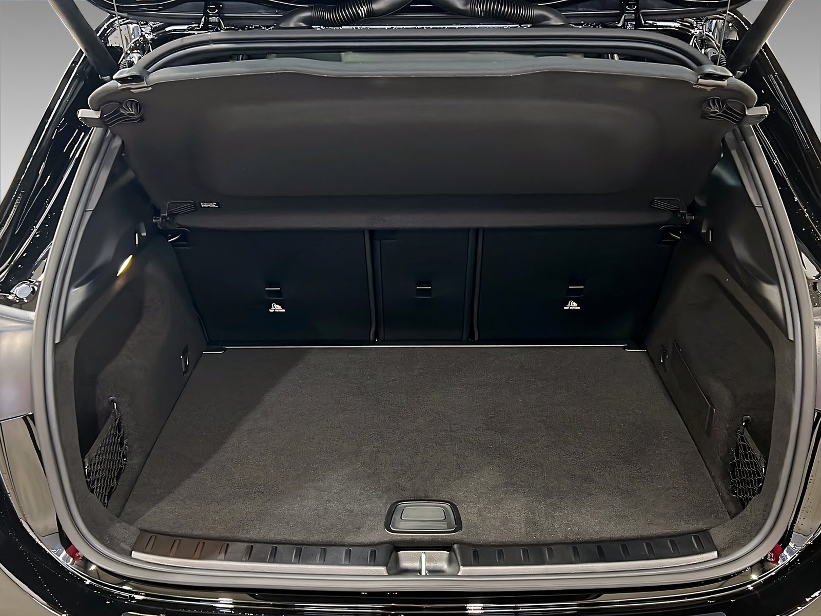 GLA 200 AMG+MULTI+NIGHT+Pano+Ambi+TotW+AHK+360° Bild 6