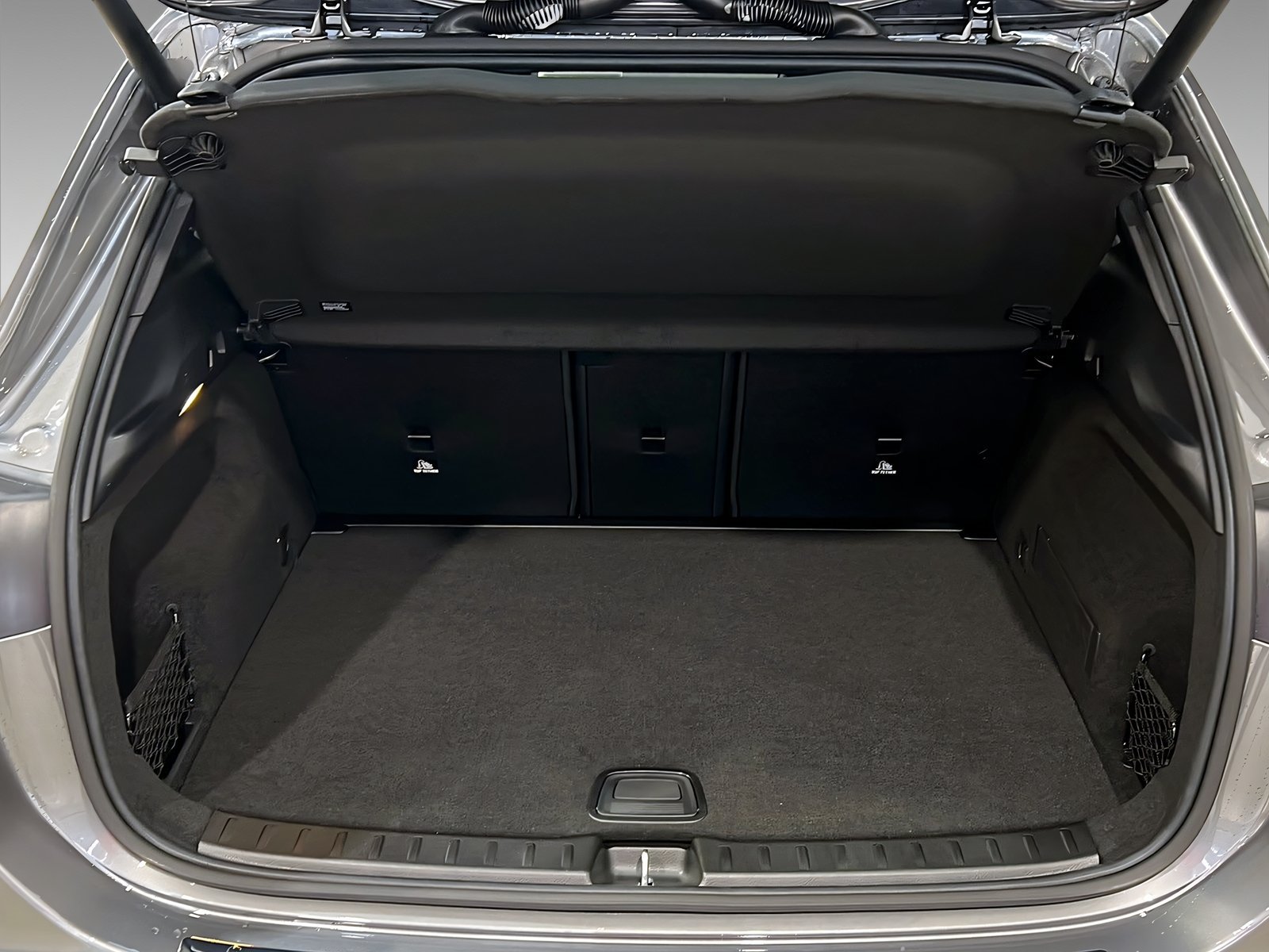 GLA 200 d AMG+MULTI+NIGHT+Ambiente+LrHz+TotW+360 Bild 6