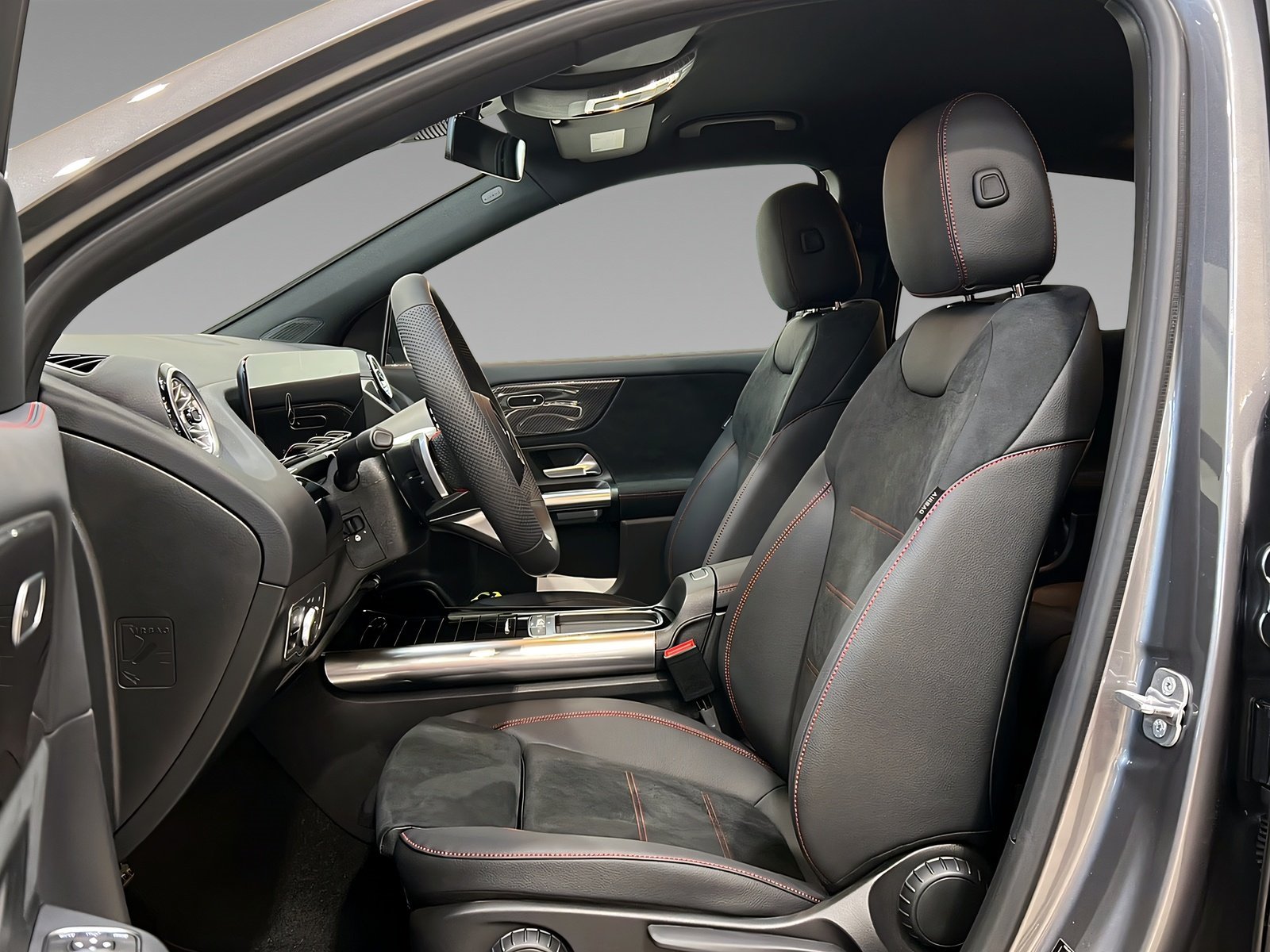 GLA 200 d AMG+MULTI+NIGHT+Ambiente+LrHz+TotW+360 Bild 8