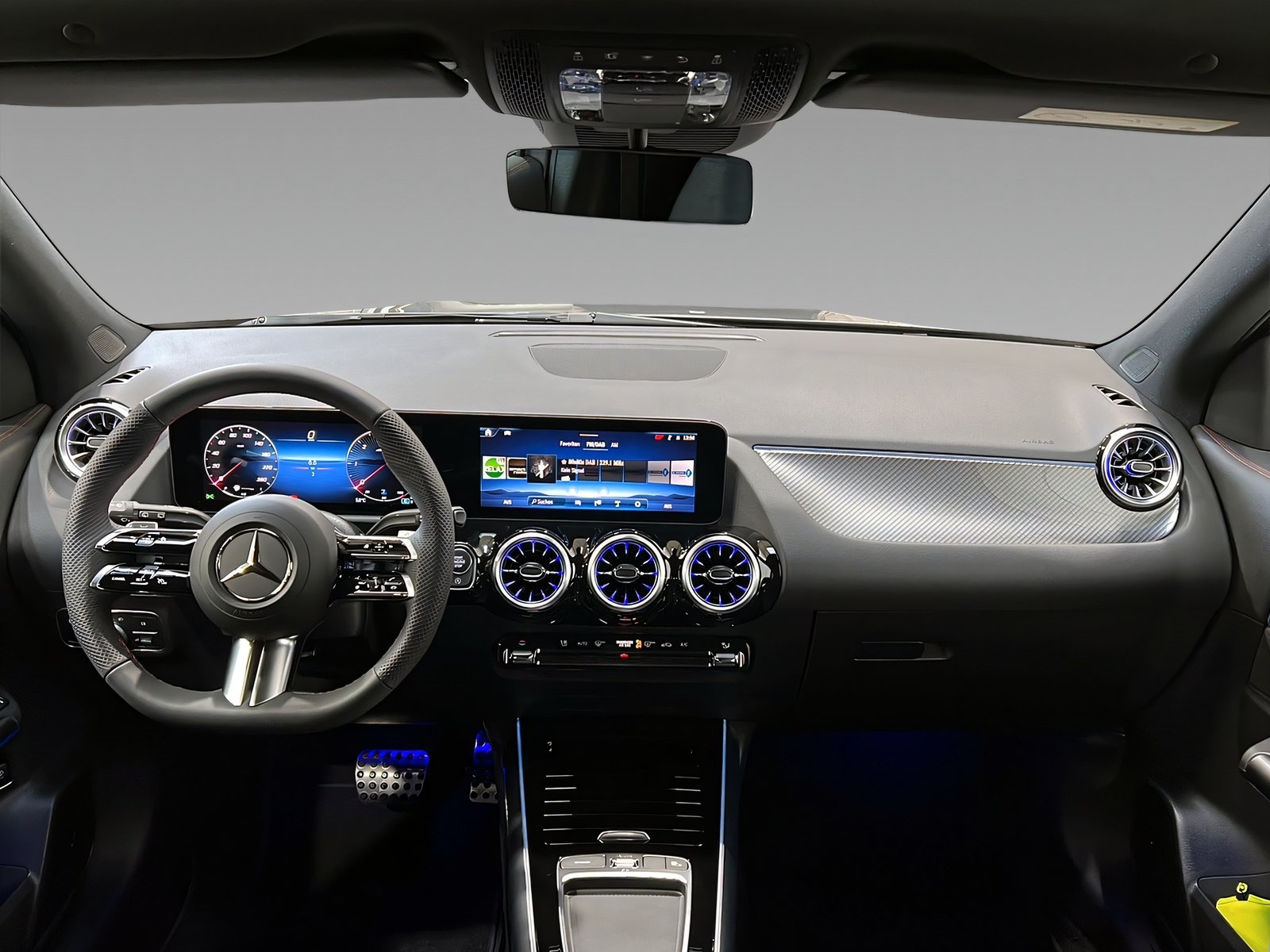 GLA 200 d AMG+MULTI+NIGHT+Ambiente+LrHz+TotW+360 Bild 10