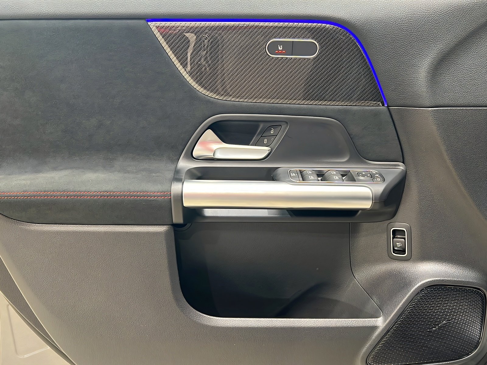 GLA 200 d AMG+MULTI+NIGHT+Ambiente+LrHz+TotW+360 Bild 13