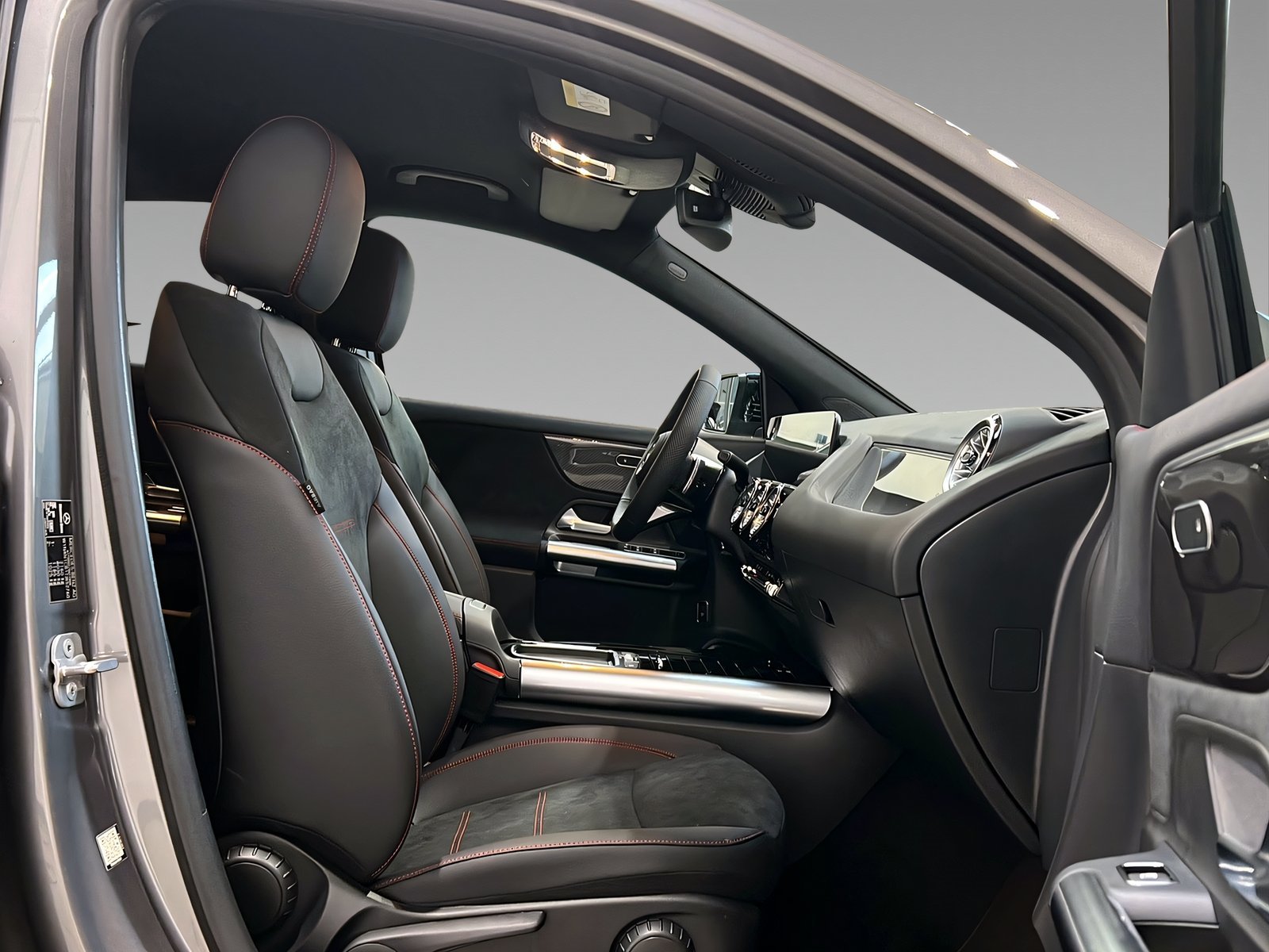 GLA 200 d AMG+MULTI+NIGHT+Ambiente+LrHz+TotW+360 Bild 14