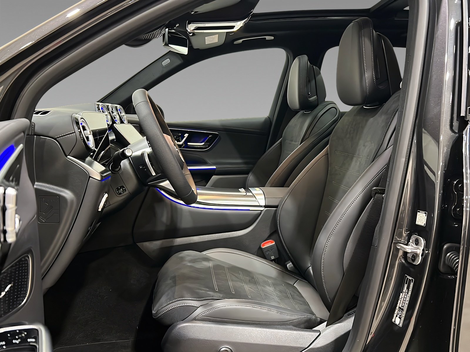 GLC 220d 4M AMG+DIGITAL+NIGHT+Memo+TotW+AHK+360° Bild 8