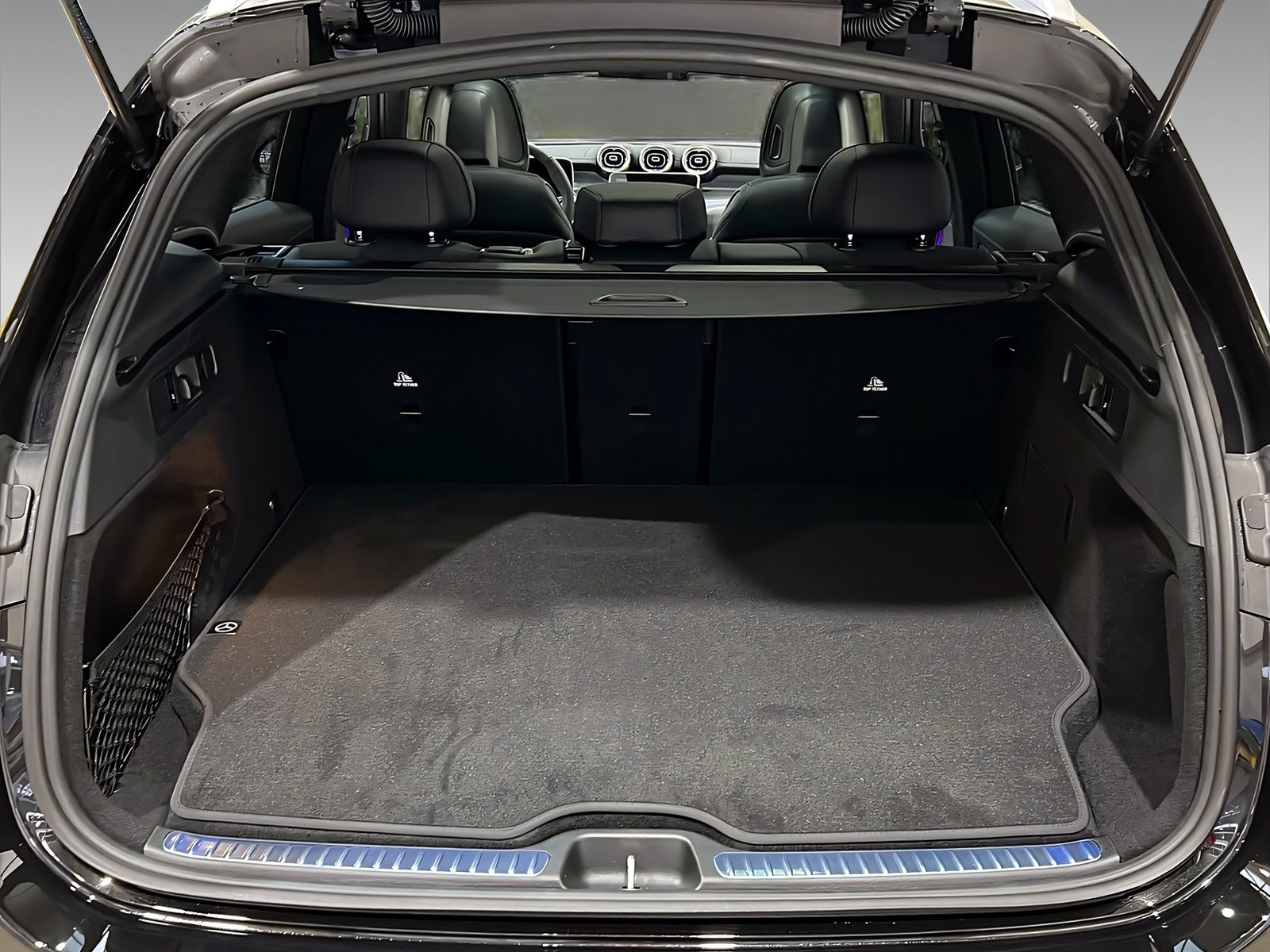 GLC 300 e 4M AMG+DIGITAL+Memo+Pano+TotW+AHK+360° Bild 6