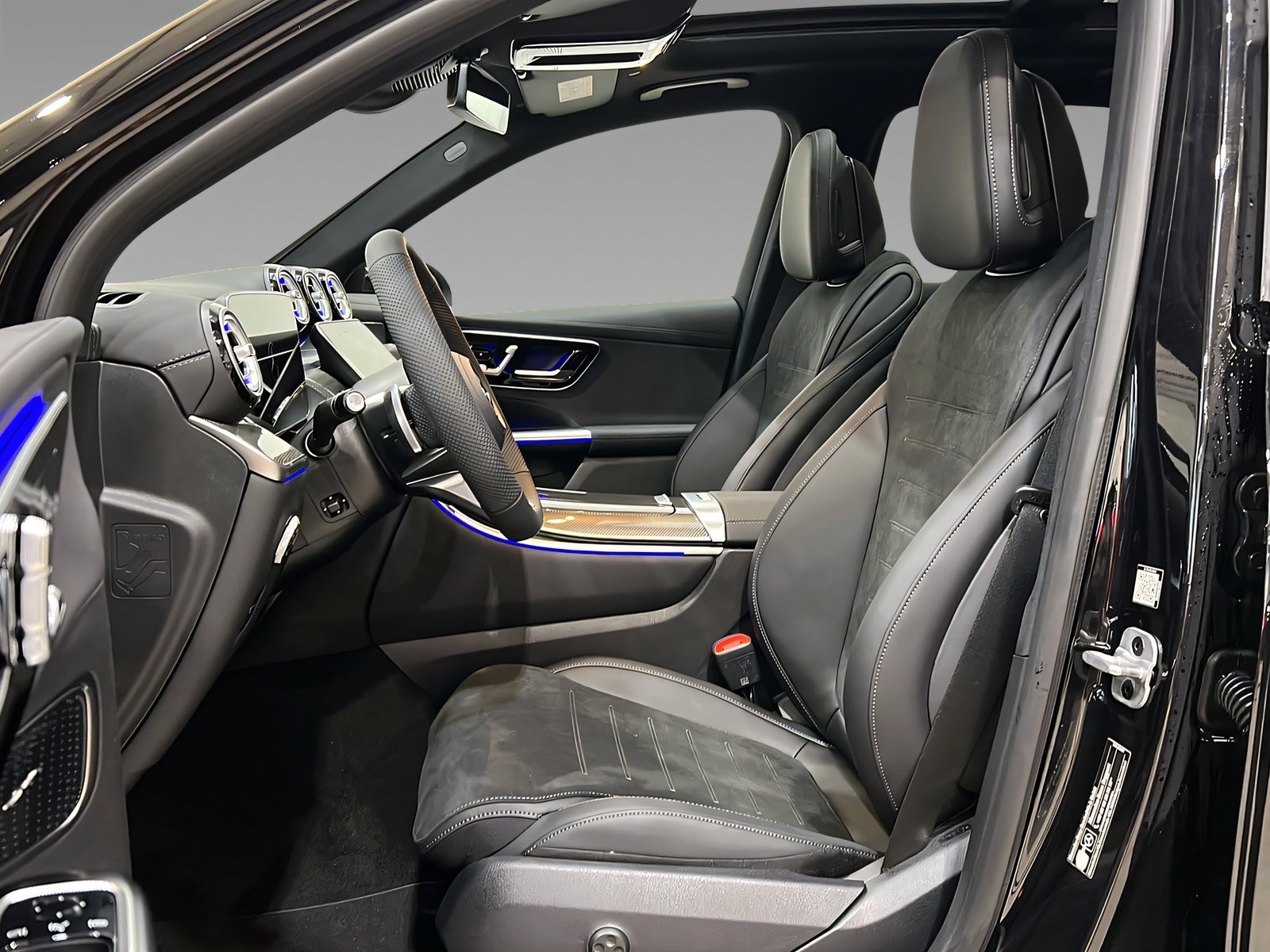 GLC 300 e 4M AMG+DIGITAL+Memo+Pano+TotW+AHK+360° Bild 8