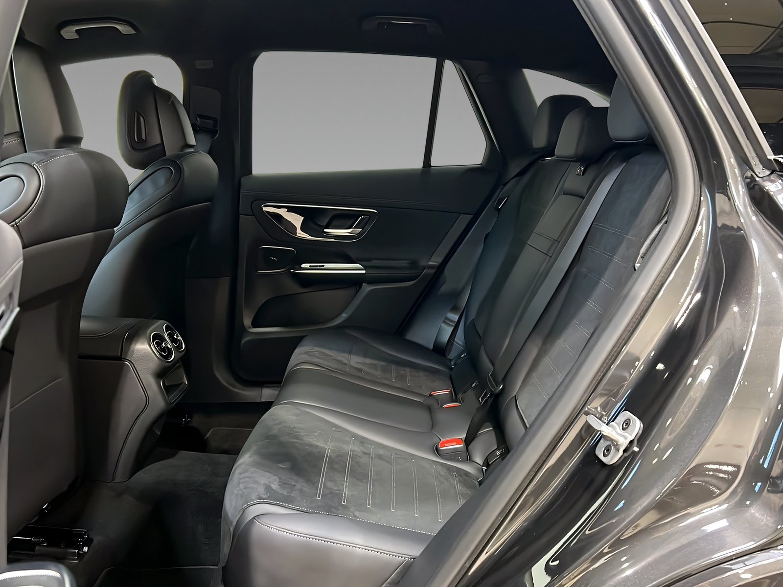 GLC 220 d 4M AMG+DIGITAL+NIGHT+Memo+TotW+AHK+360 Bild 9