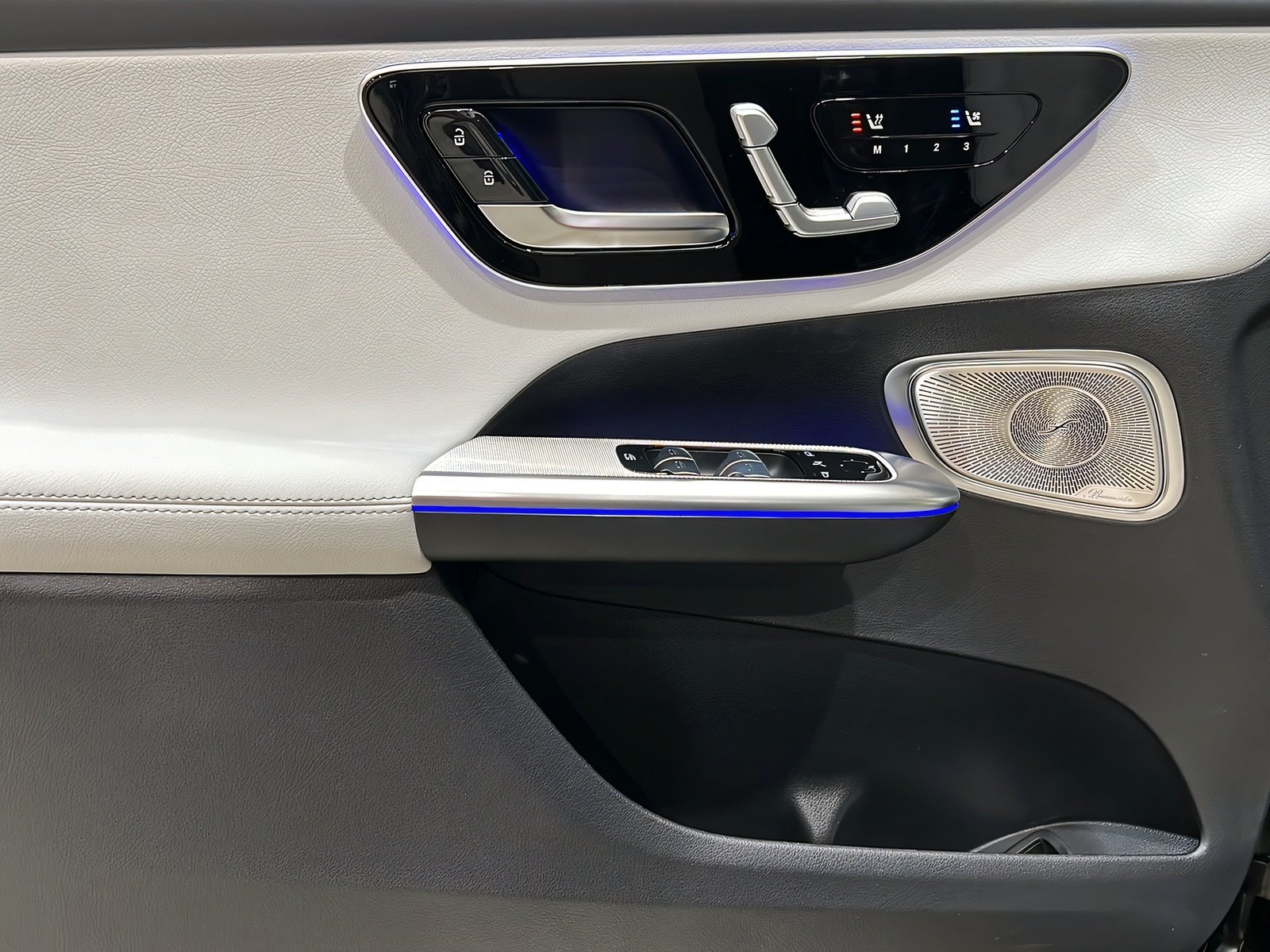 GLC 450 d 4M Coupé AMG+DISTR+NIGHT+Burme+AHK+360 Bild 12