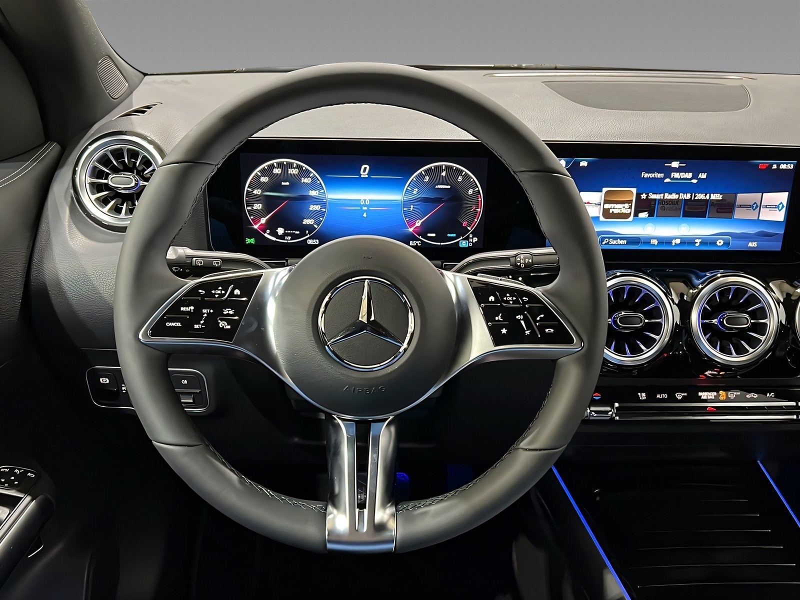 GLA 200 PROGRESSIVE+NIGHT+Ambi+CarPlay+TotW+360° Bild 11