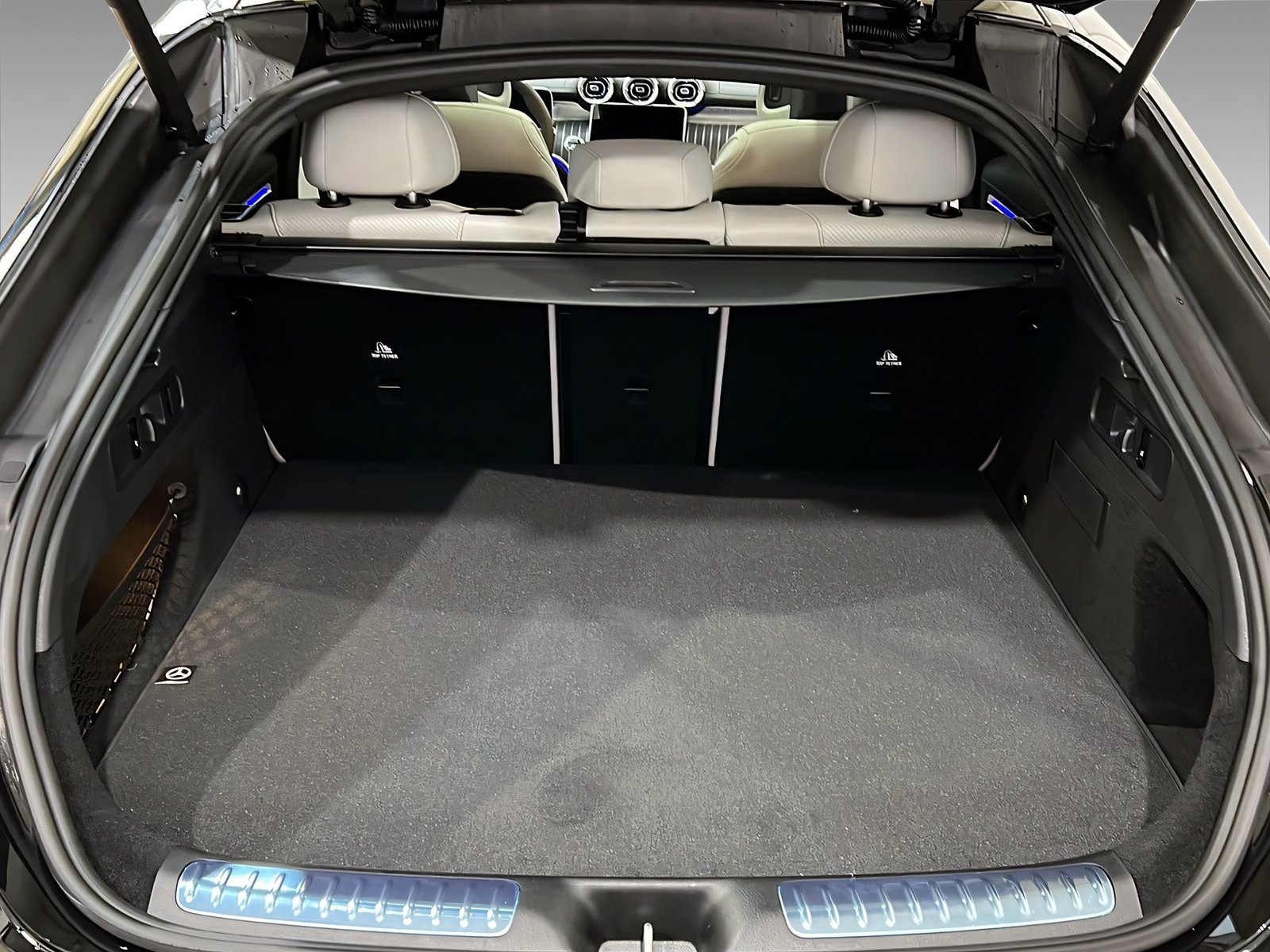 GLC 450 d 4M Coupé AMG+DISTR+NIGHT+Burme+AHK+360 Bild 6