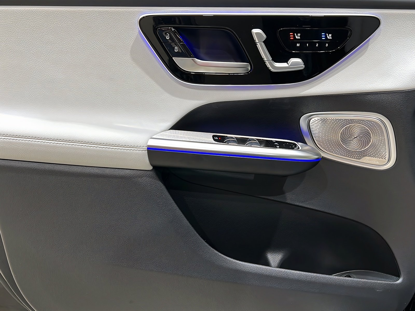 GLC 450 d 4M Coupé AMG+DISTR+NIGHT+Burme+AHK+360 Bild 12