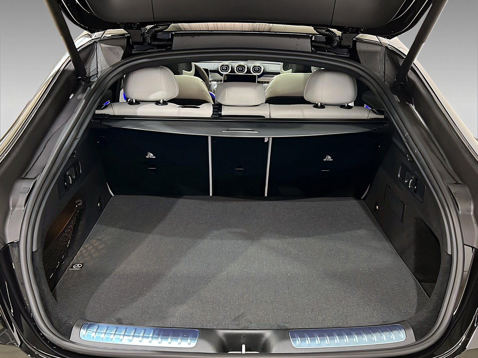 GLC 450 d 4M Coupé AMG+DISTR+Burme+Pano+AHK+360° Bild 6