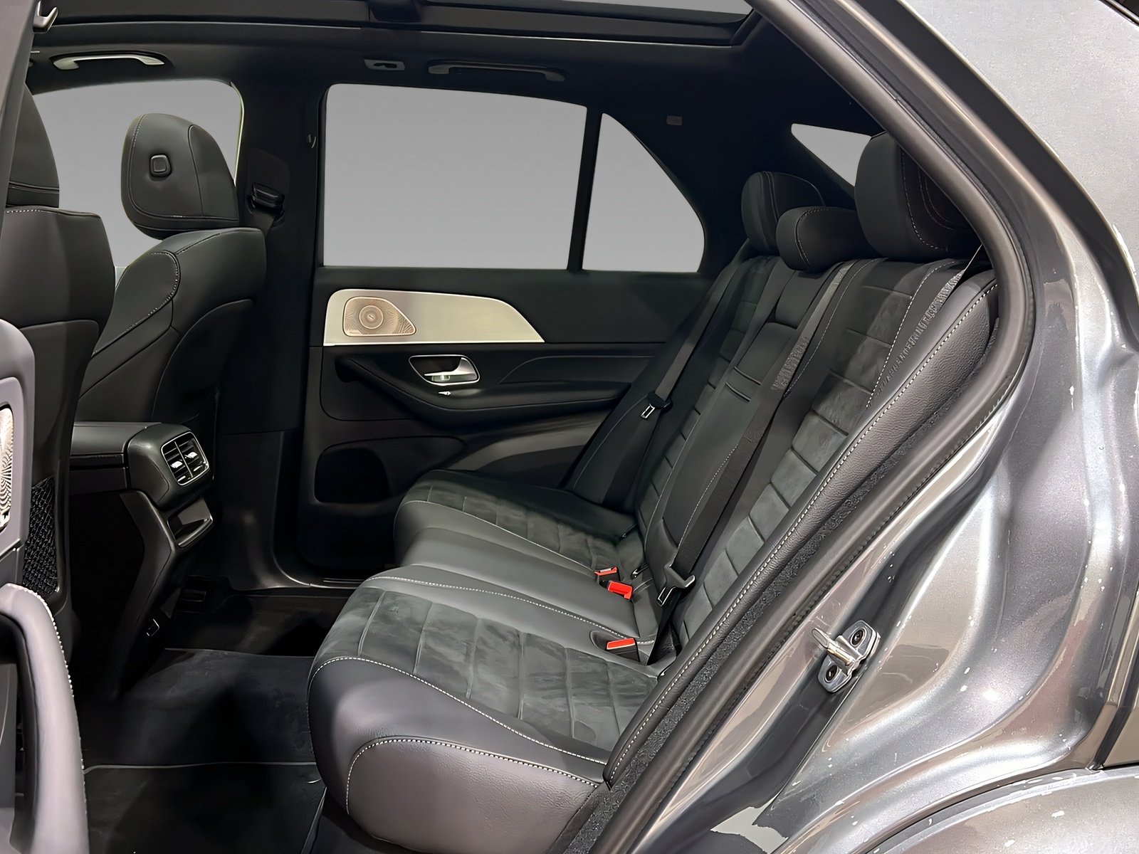 GLE 350 de 4M AMG+NIGHT+Burme+Pano+Memo+AHK+360° Bild 9