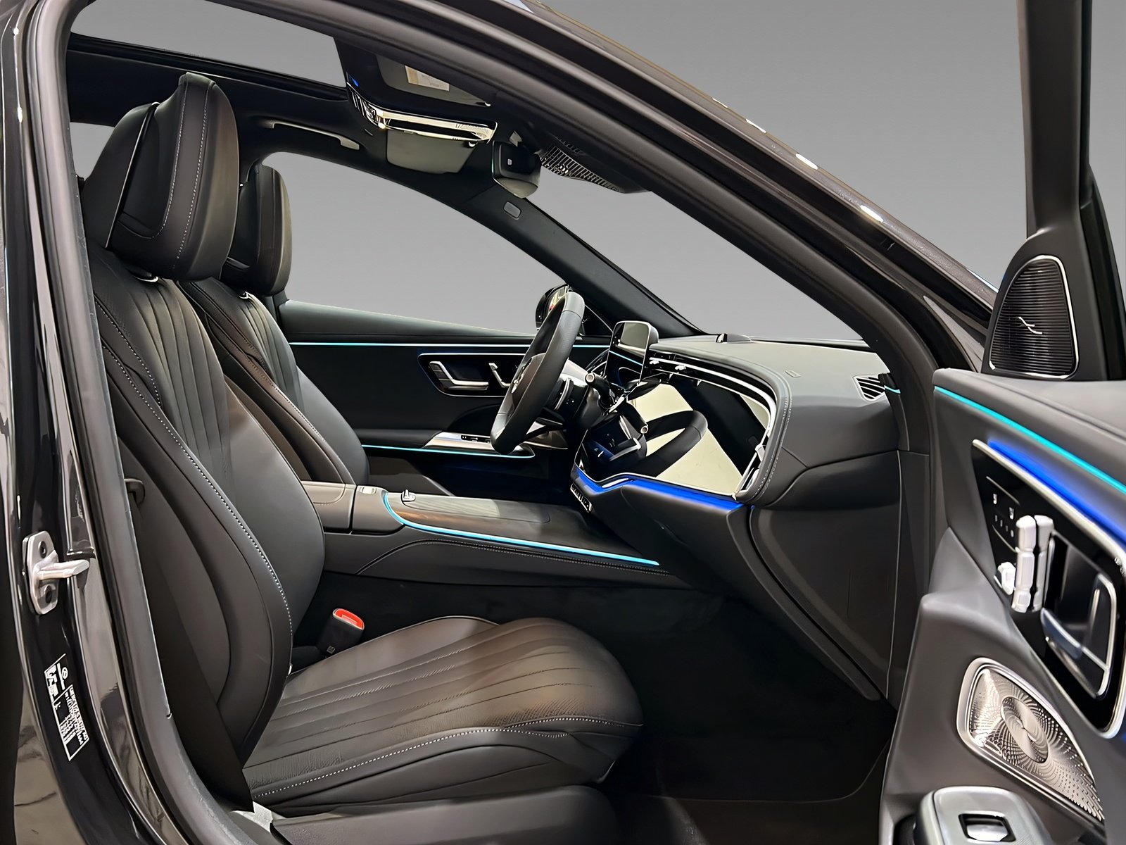 E 450 d 4M T-Modell AMG+DISTR+Burm+Pano+AHK+360° Bild 14