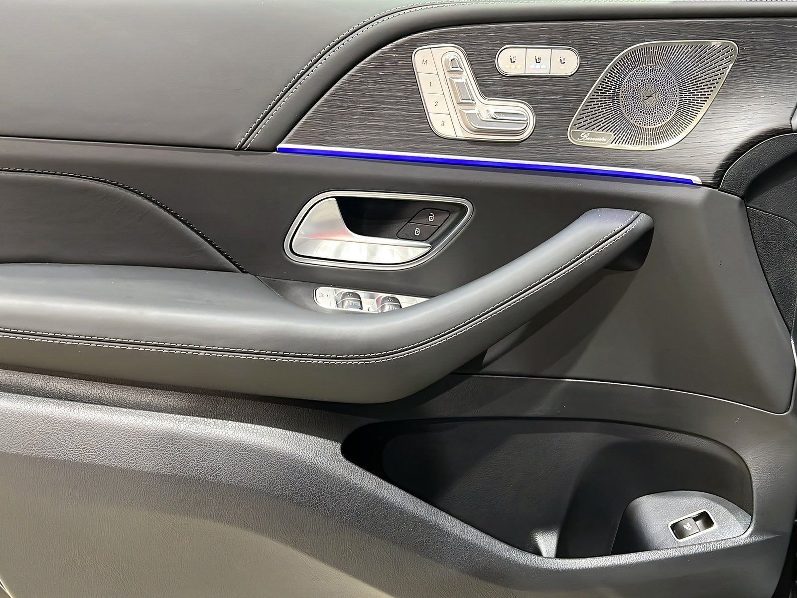 GLE 450 d 4M Coupé AMG+DISTR+Burme+TotW+AHK+360° Bild 12