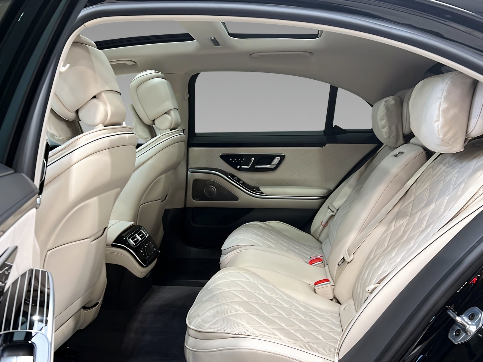 S 450d 4M Lang AMG+DIST+NIGHT+Burme+StHz+HuD+360 Bild 9