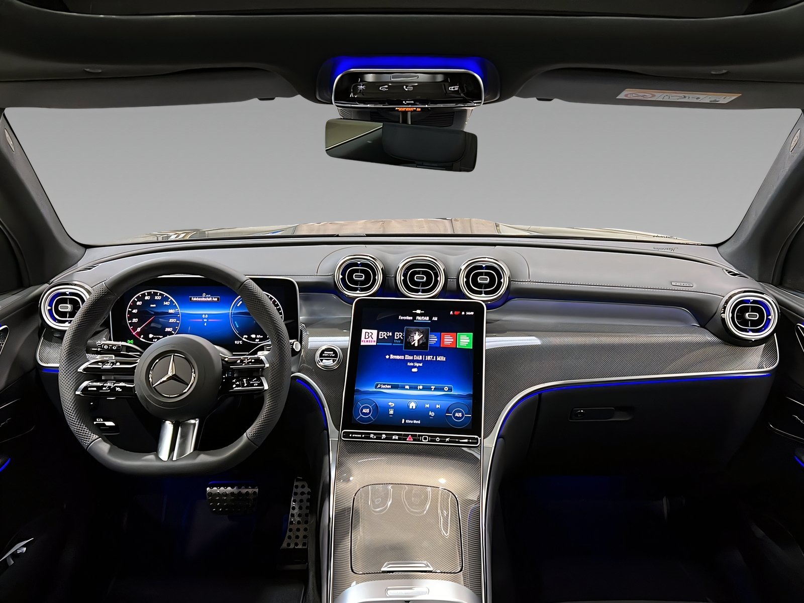GLC 300de 4M AMG+DIGITAL+Ambi+Pano+TotW+AHK+360° Bild 10