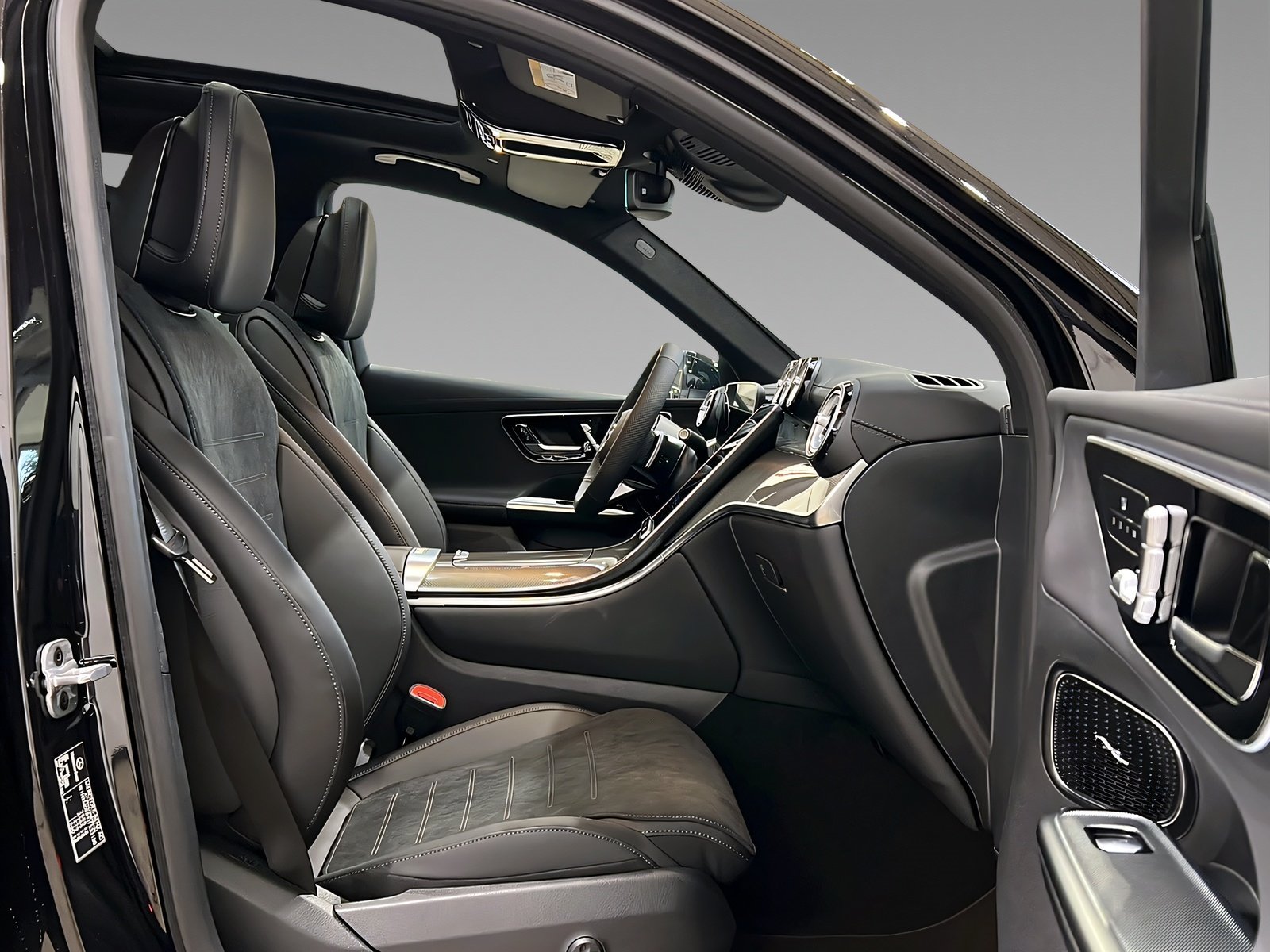 GLC 300de 4M AMG+DIGITAL+Ambi+Pano+TotW+AHK+360° Bild 14