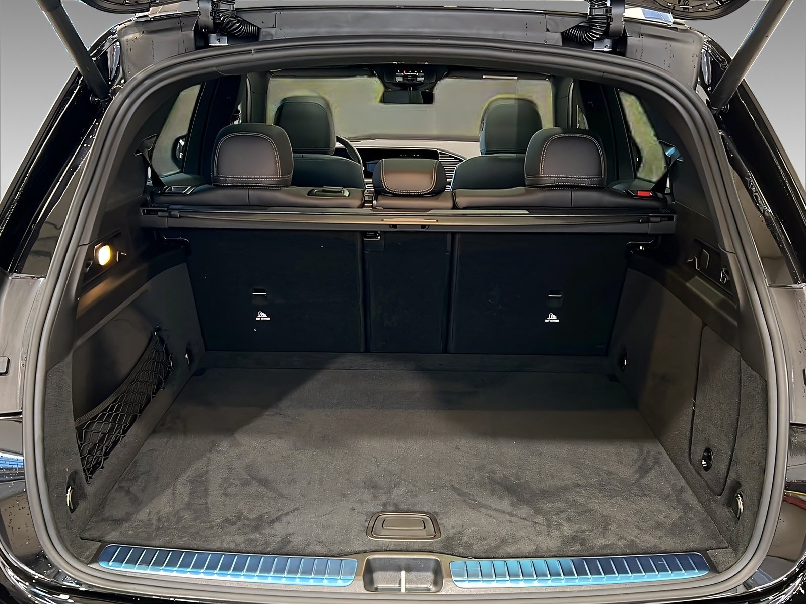 GLE 450 d 4M AMG+DISTR+NIGHT+Burme+HuD+AHK+360° Bild 6