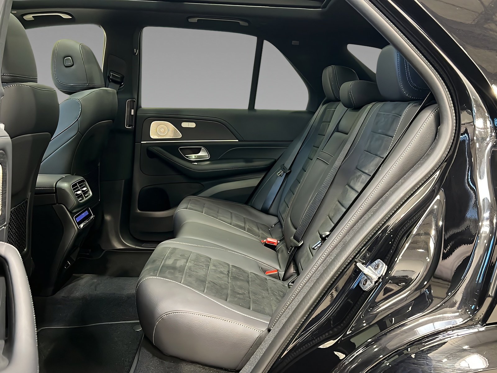 GLE 450 d 4M AMG+DISTR+NIGHT+Burme+HuD+AHK+360° Bild 9