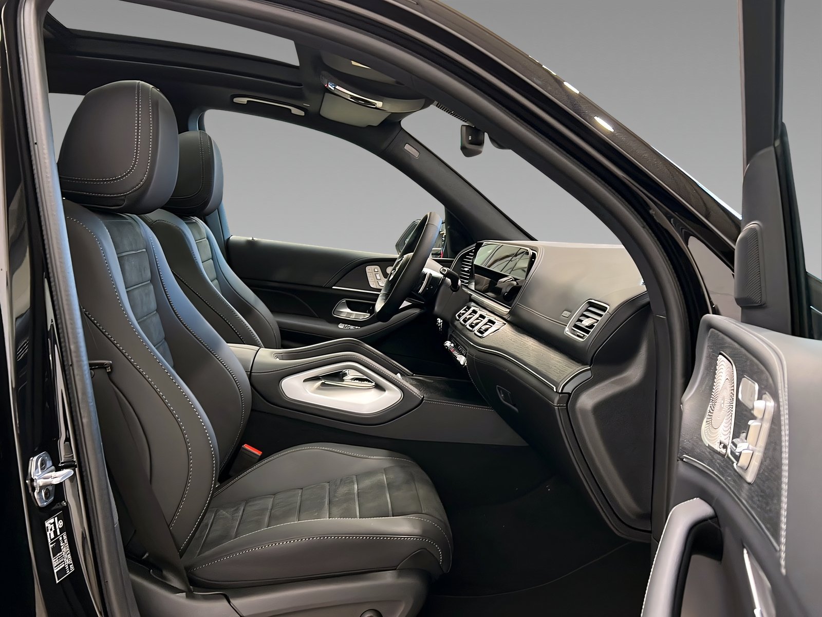 GLE 450 d 4M AMG+DISTR+NIGHT+Burme+HuD+AHK+360° Bild 14