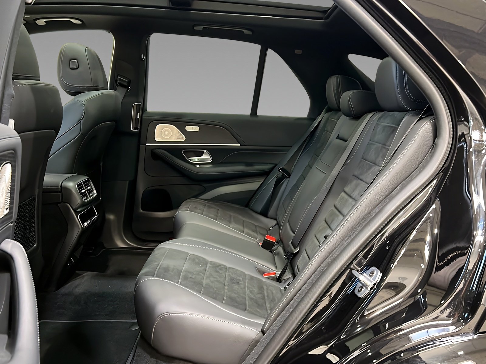 GLE 450 d 4M AMG+DISTR+NIGHT+Burme+Memo+AHK+360° Bild 9