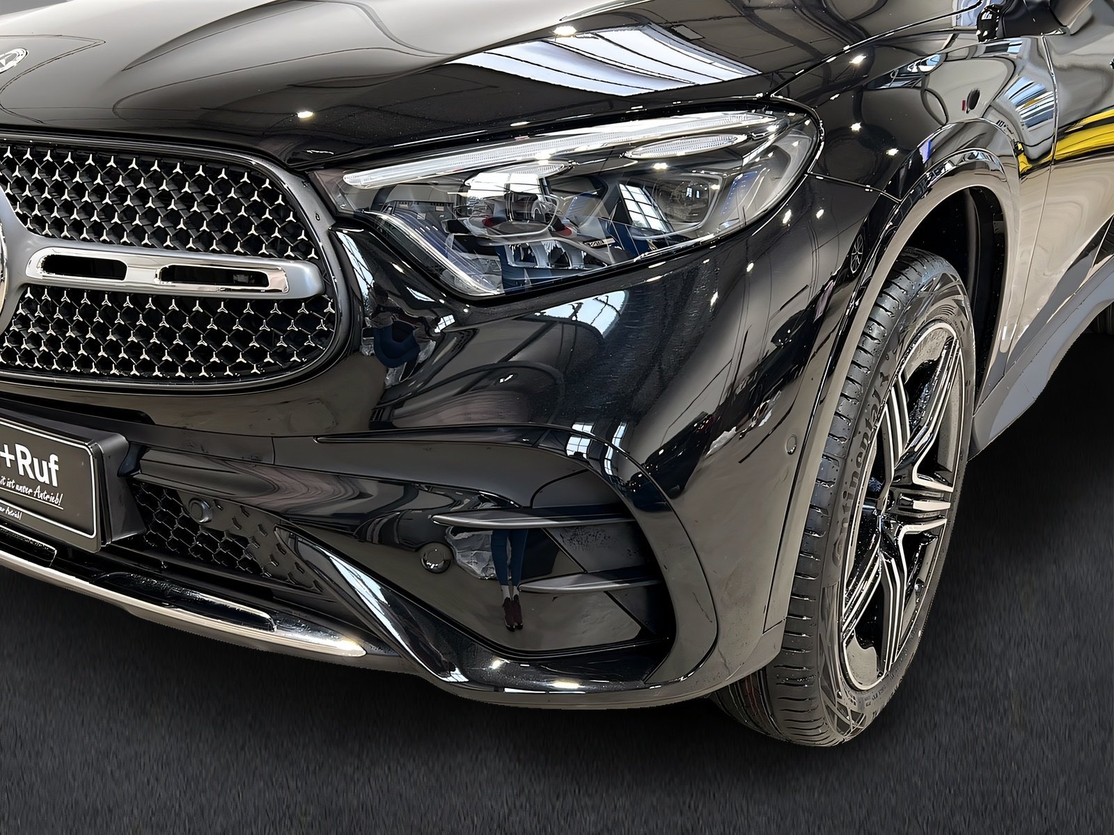 GLC 300de 4M AMG+DIGITAL+Ambi+Pano+TotW+AHK+360° Bild 3
