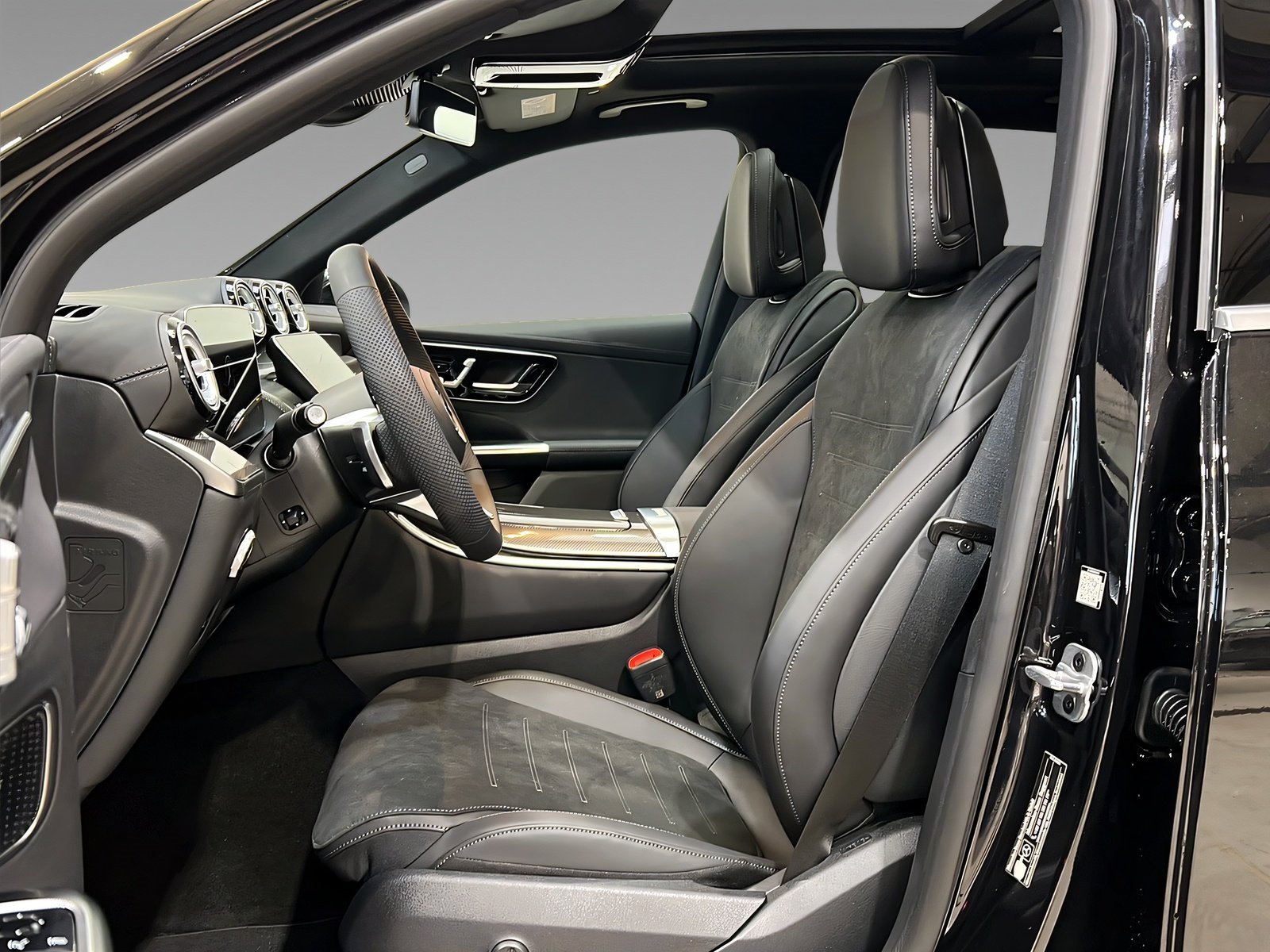 GLC 300de 4M AMG+DIGITAL+Ambi+Pano+TotW+AHK+360° Bild 8