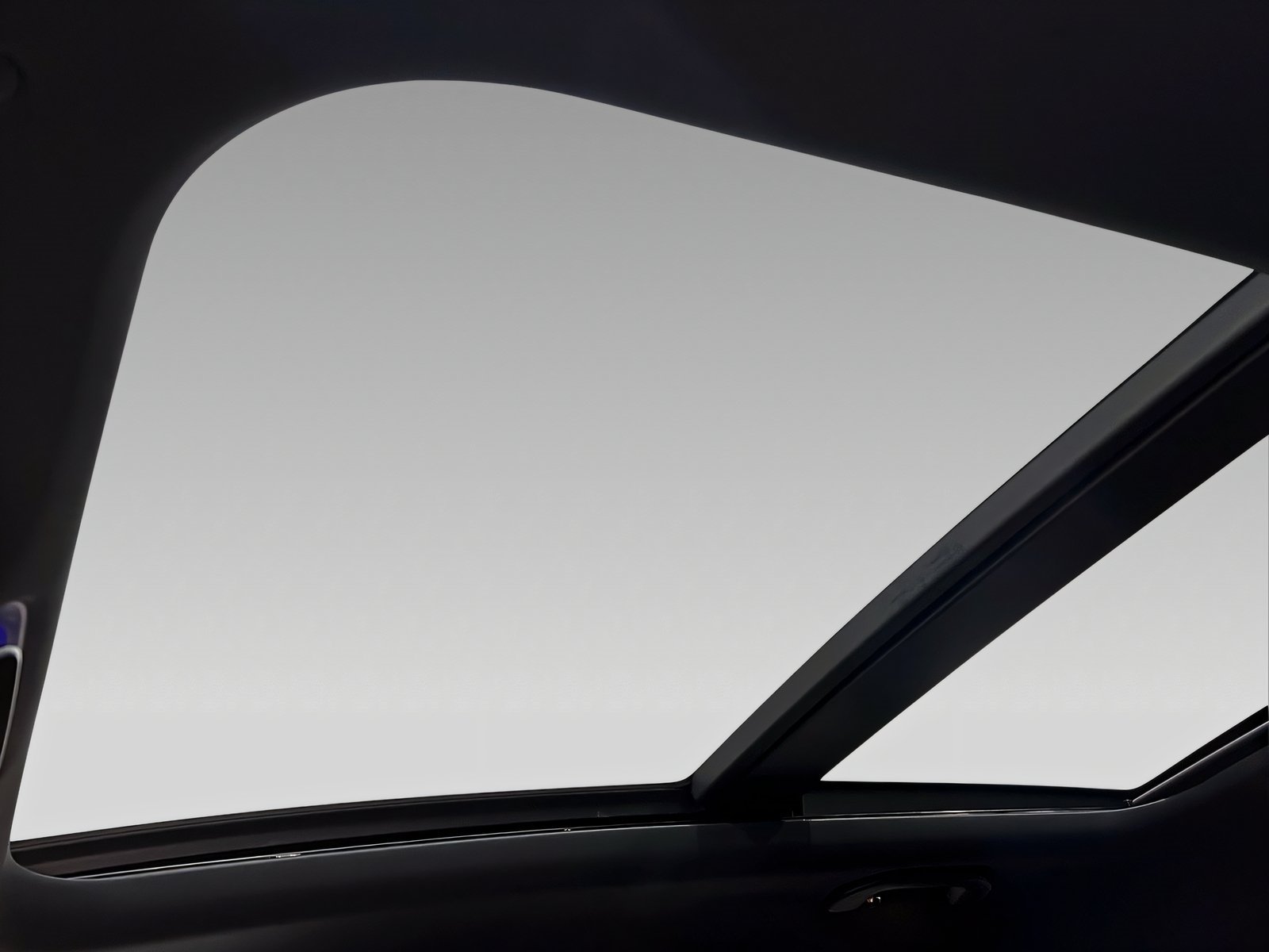 GLC 300de 4M AMG+DIGITAL+Ambi+Pano+TotW+AHK+360° Bild 13