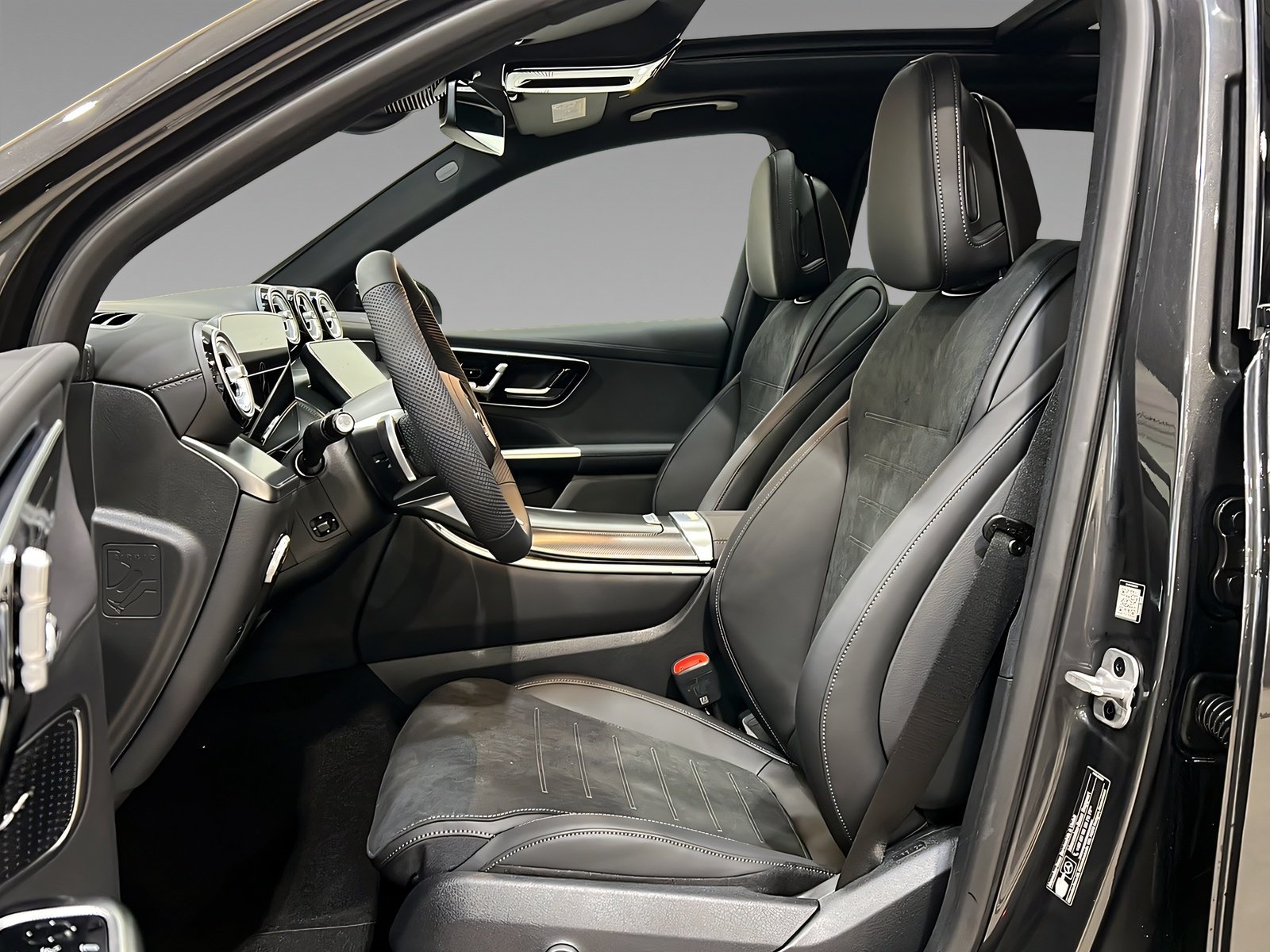 GLC 220 d 4M AMG+DIGITAL+NIGHT+Pano+TotW+AHK+360 Bild 8