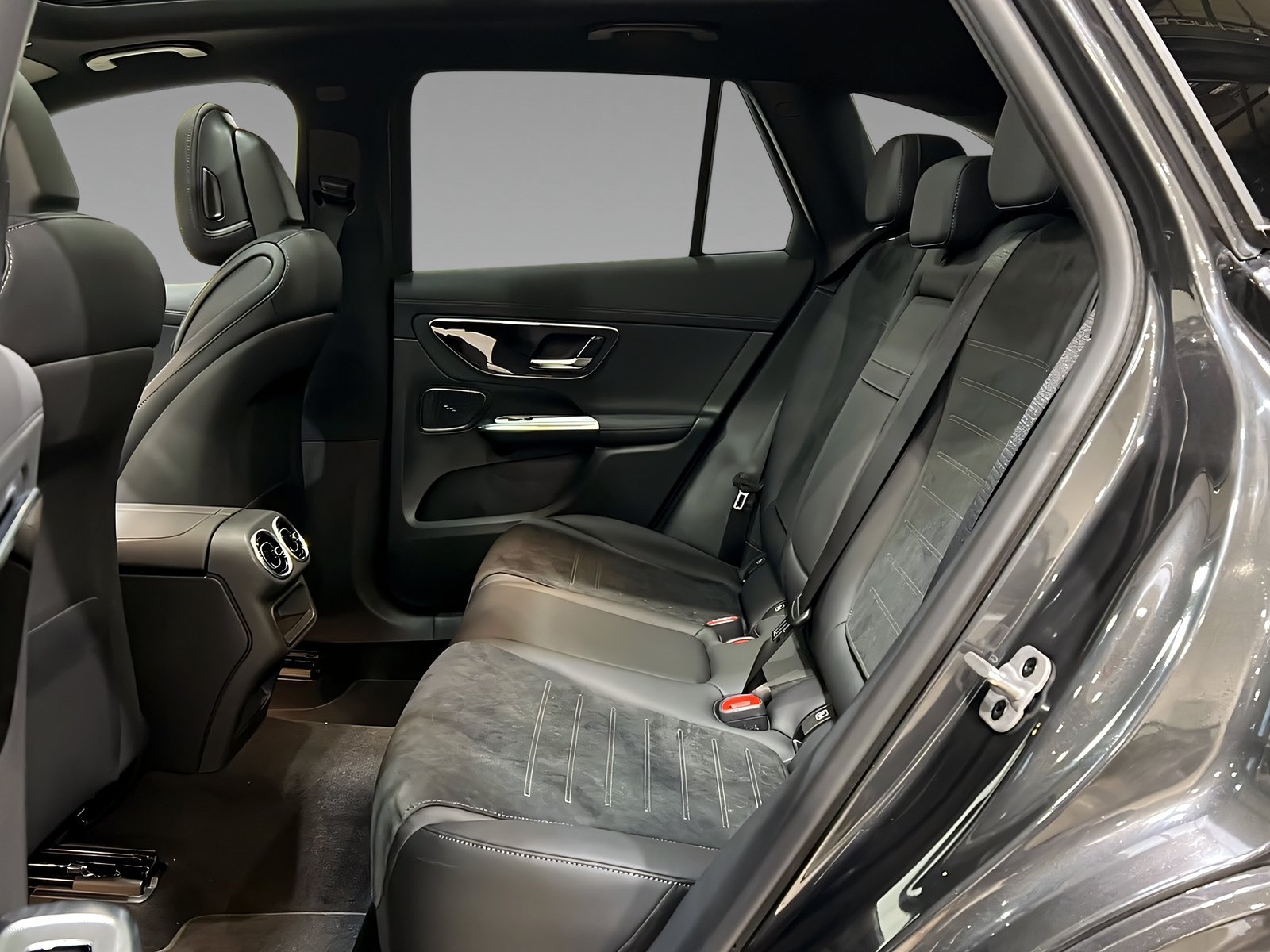 GLC 220 d 4M AMG+DIGITAL+NIGHT+Pano+TotW+AHK+360 Bild 9