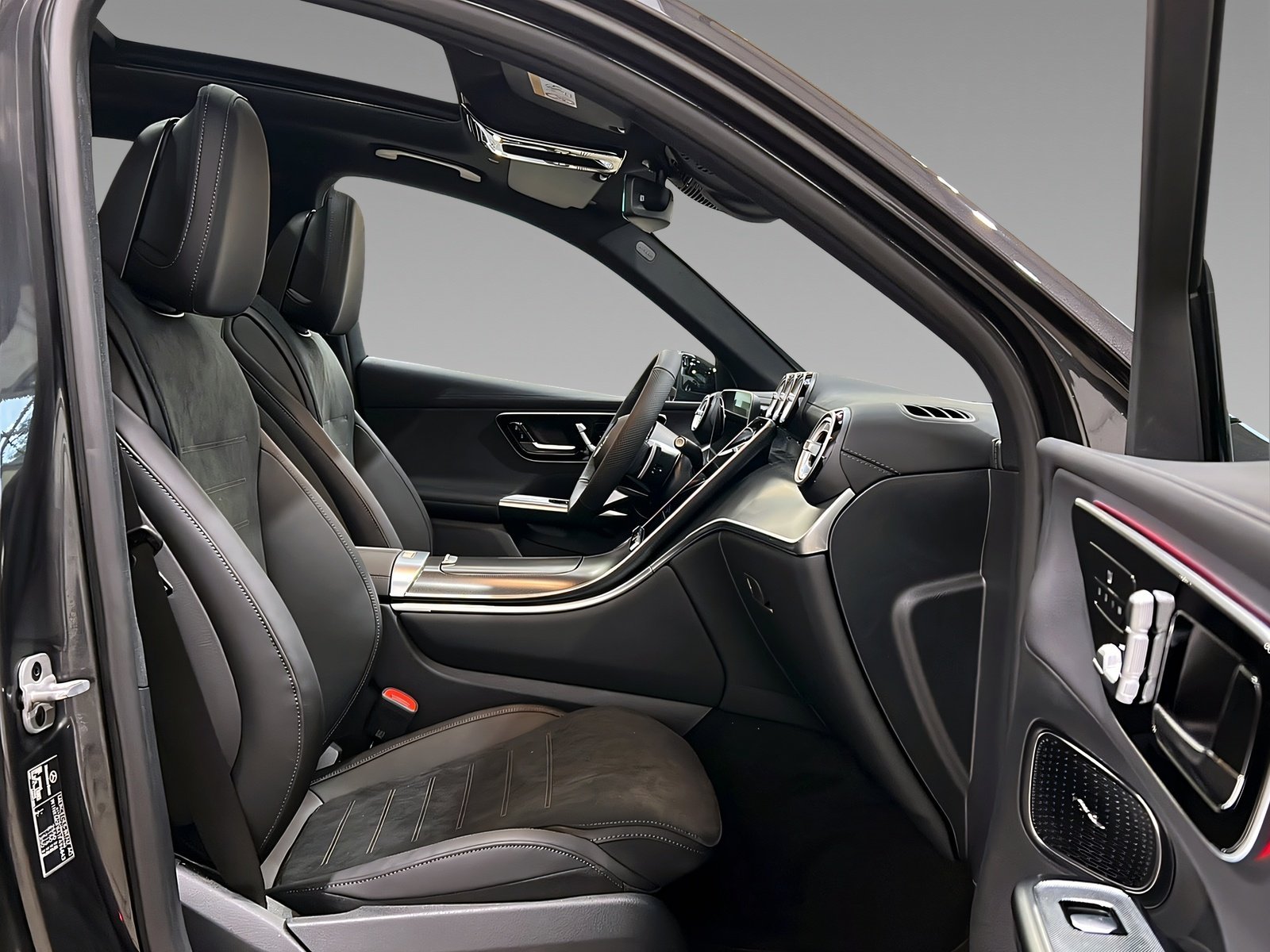 GLC 220 d 4M AMG+DIGITAL+NIGHT+Pano+TotW+AHK+360 Bild 14