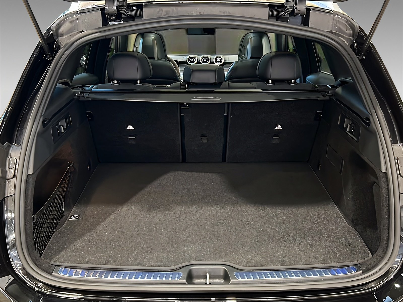 GLC 220 d 4M AMG+DIGITAL+Memo+Pano+TotW+AHK+360° Bild 6