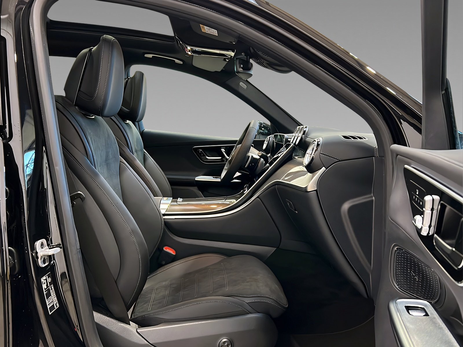 GLC 220 d 4M AMG+DIGITAL+Memo+Pano+TotW+AHK+360° Bild 14