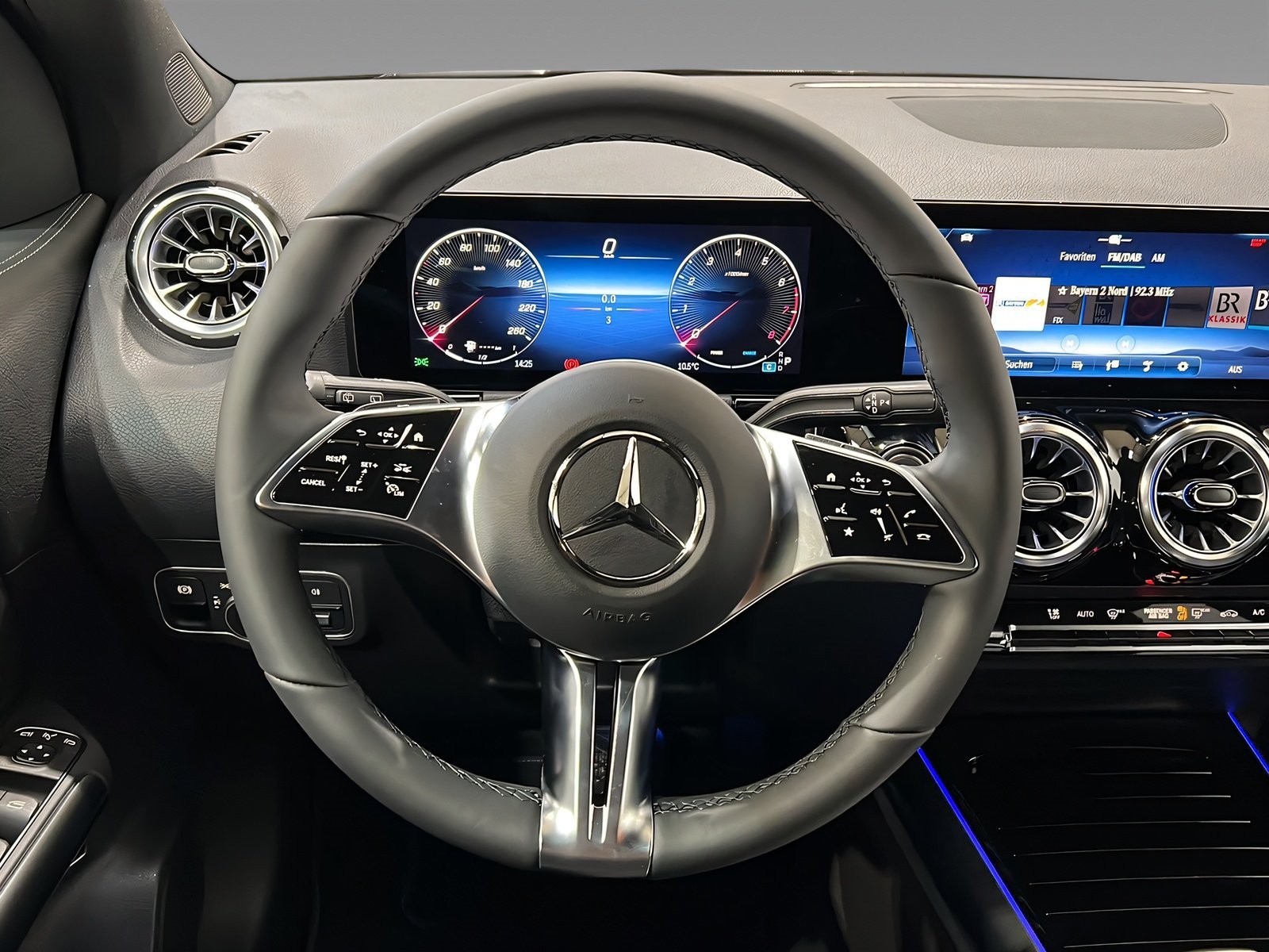 GLA 200 PROGRESSIVE+LED+NIGHT+Ambi+TotW+LrHz+360 Bild 11