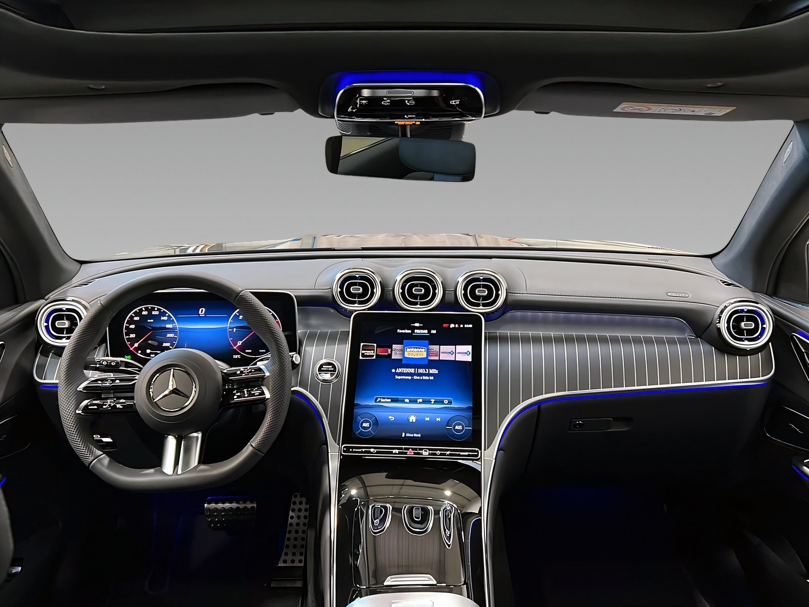 GLC 220 d 4M AMG+DIGITAL+Ambi+Pano+TotW+AHK+360° Bild 10