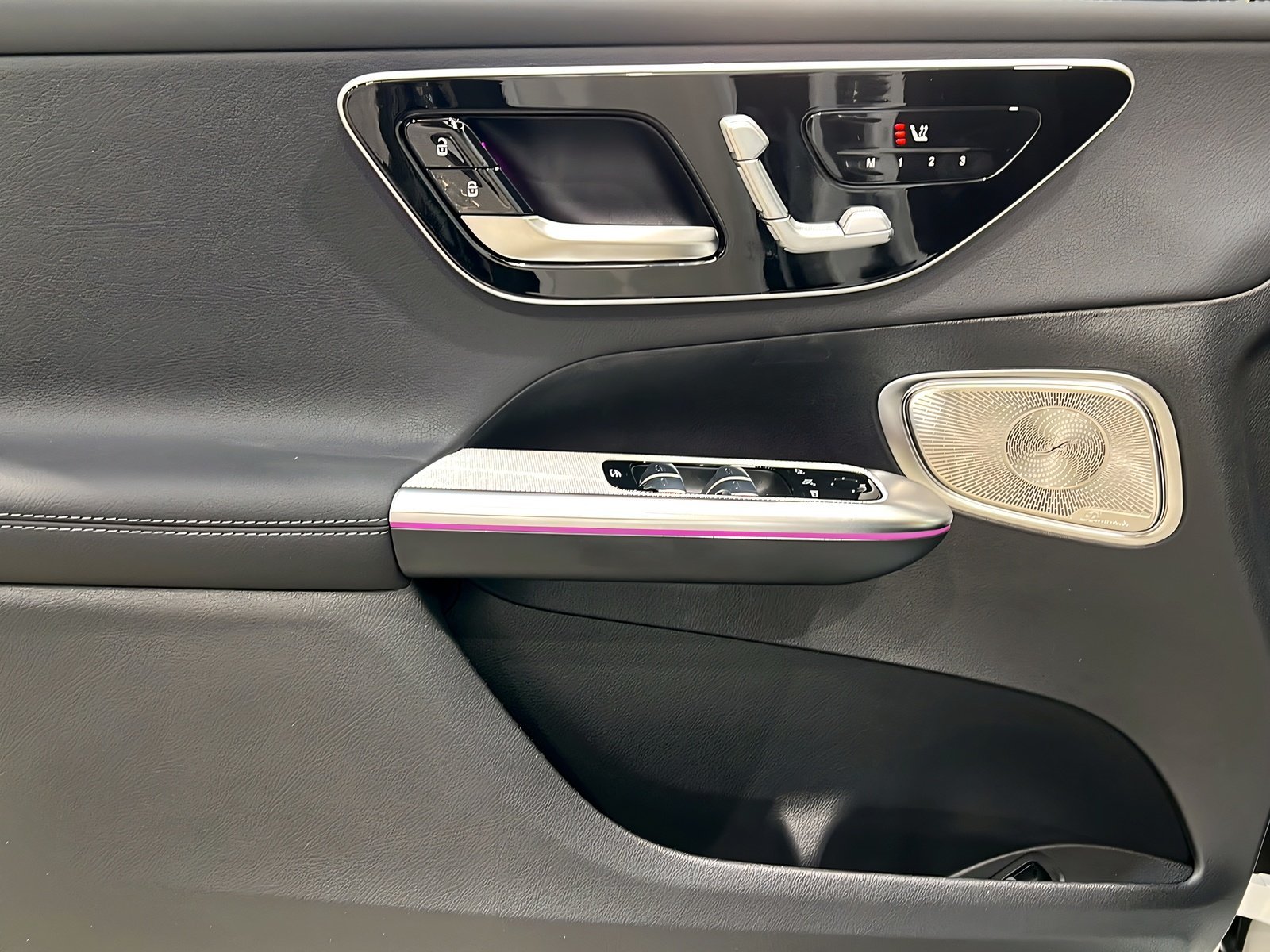 GLC 220 d 4M AMG+DIGITAL+NIGHT+Burm+Memo+AHK+360 Bild 14