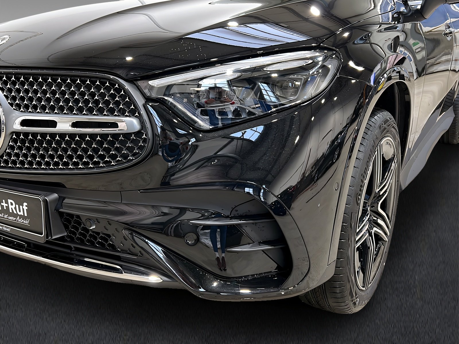 GLC 300de 4M AMG+DIGITAL+Ambi+Pano+TotW+AHK+360° Bild 3