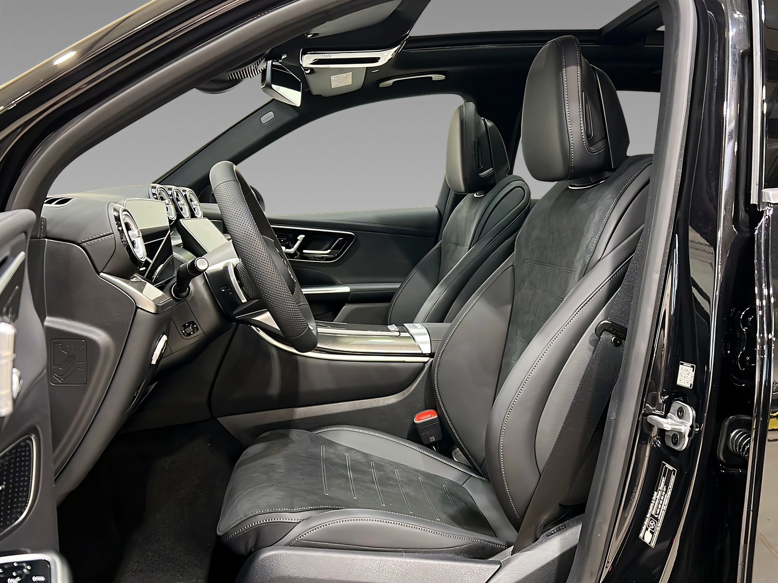 GLC 300de 4M AMG+DIGITAL+Ambi+Pano+TotW+AHK+360° Bild 8