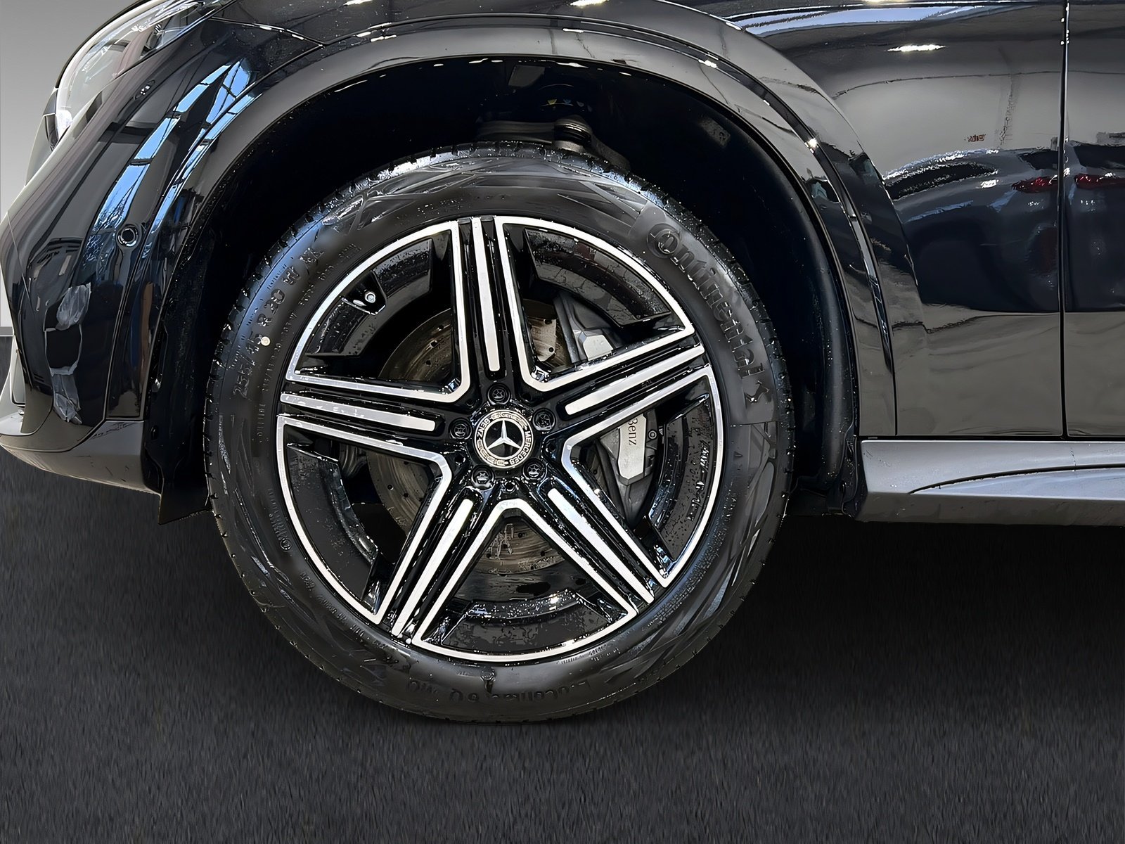 GLC 300de 4M AMG+DIGITAL+Ambi+Pano+TotW+AHK+360° Bild 7