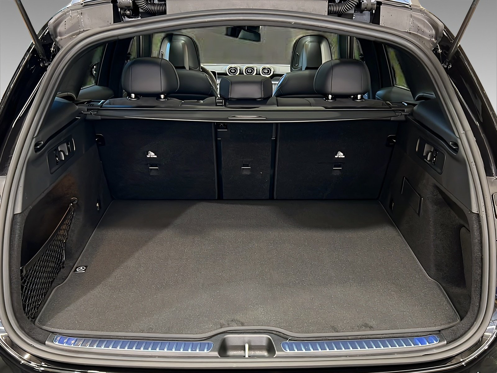 GLC 220 d 4M AMG+DIGITAL+Ambi+Pano+TotW+AHK+360° Bild 6