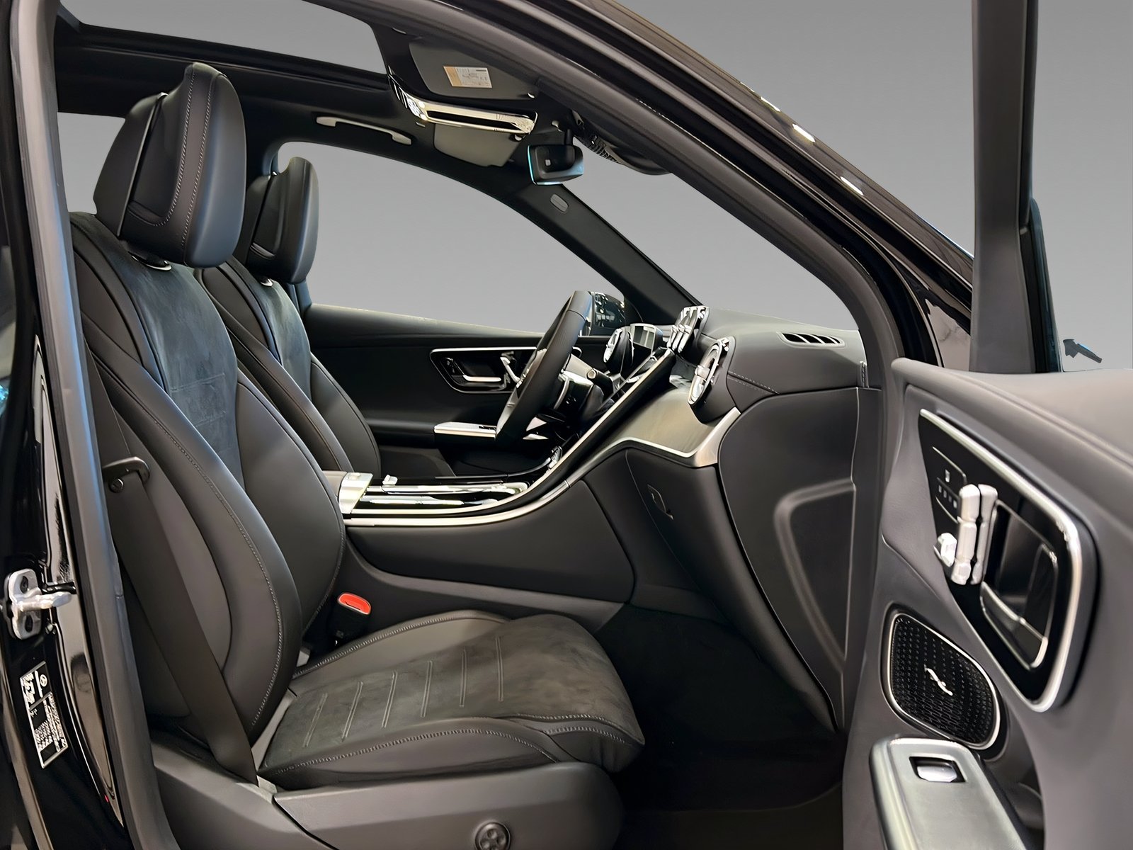 GLC 220 d 4M AMG+DIGITAL+Ambi+Pano+TotW+AHK+360° Bild 14