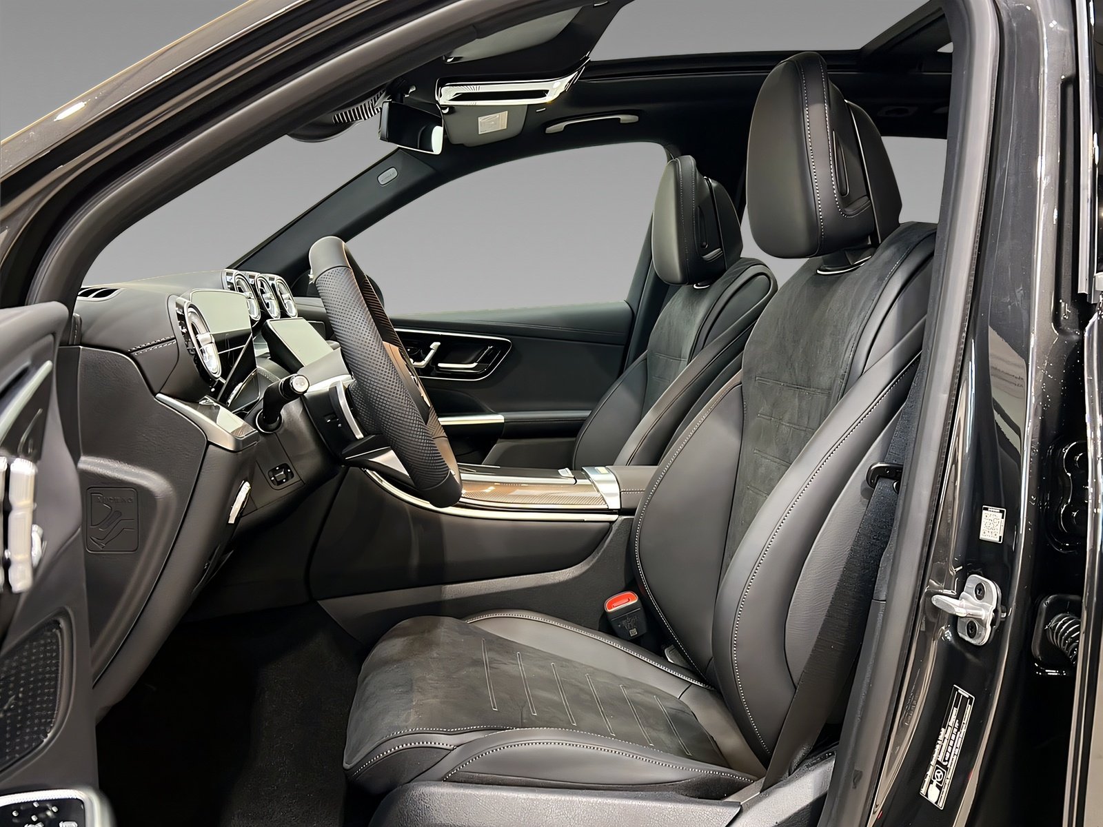 GLC 220 d 4M AMG+DIGITAL+Ambi+Pano+TotW+AHK+360° Bild 8