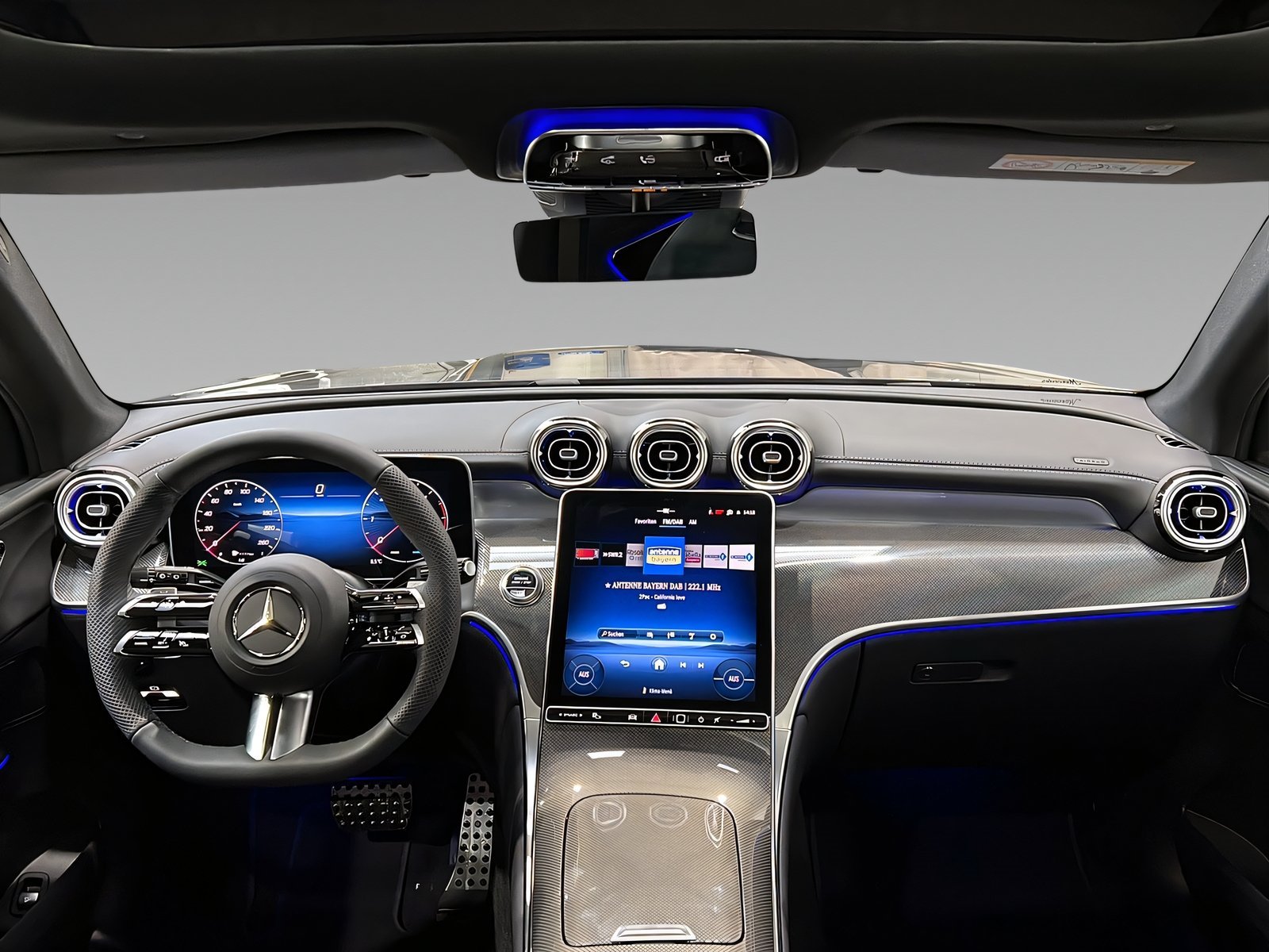 GLC 220 d 4M AMG+DIGITAL+Ambi+Pano+TotW+AHK+360° Bild 10