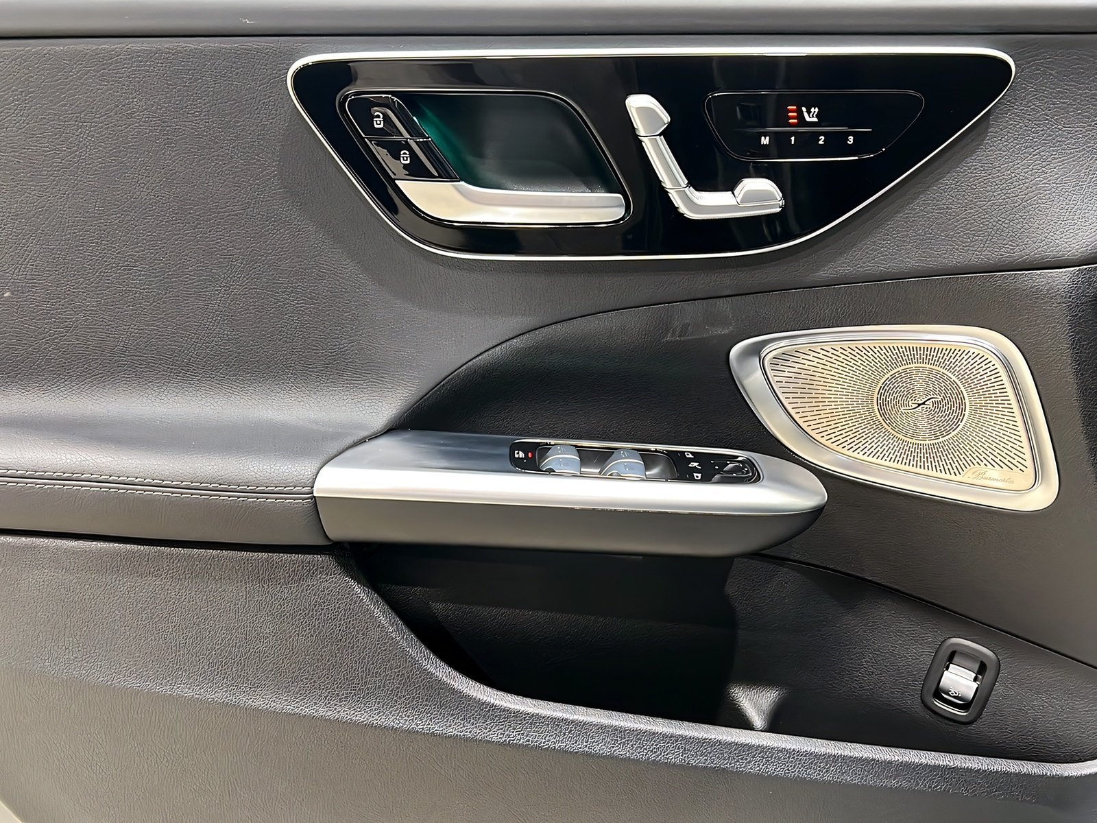 C 220 d AMG+DIGITAL+Burmest+Panorama+HEAD-UP+360 Bild 13