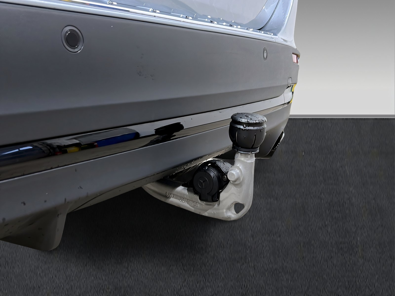 GLA 200 AMG+DISTRO+NIGHT+Ambi+Pano+TotW+AHK+360° Bild 11